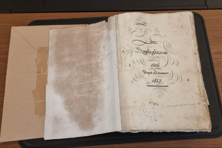 Il registro della cattedrale di San Siro a Sanremo contenente la prova del battesimo di Jacques Martino il 2 gennaio 1806 - Foto Diocesi Ventimiglia/Sanremo