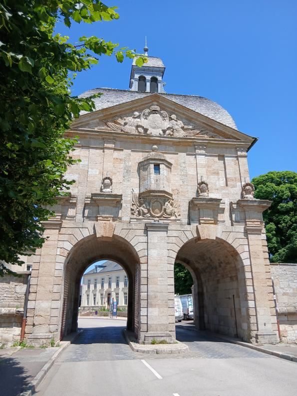 La doppia porta di Ingresso di Langres - D. Zappalà