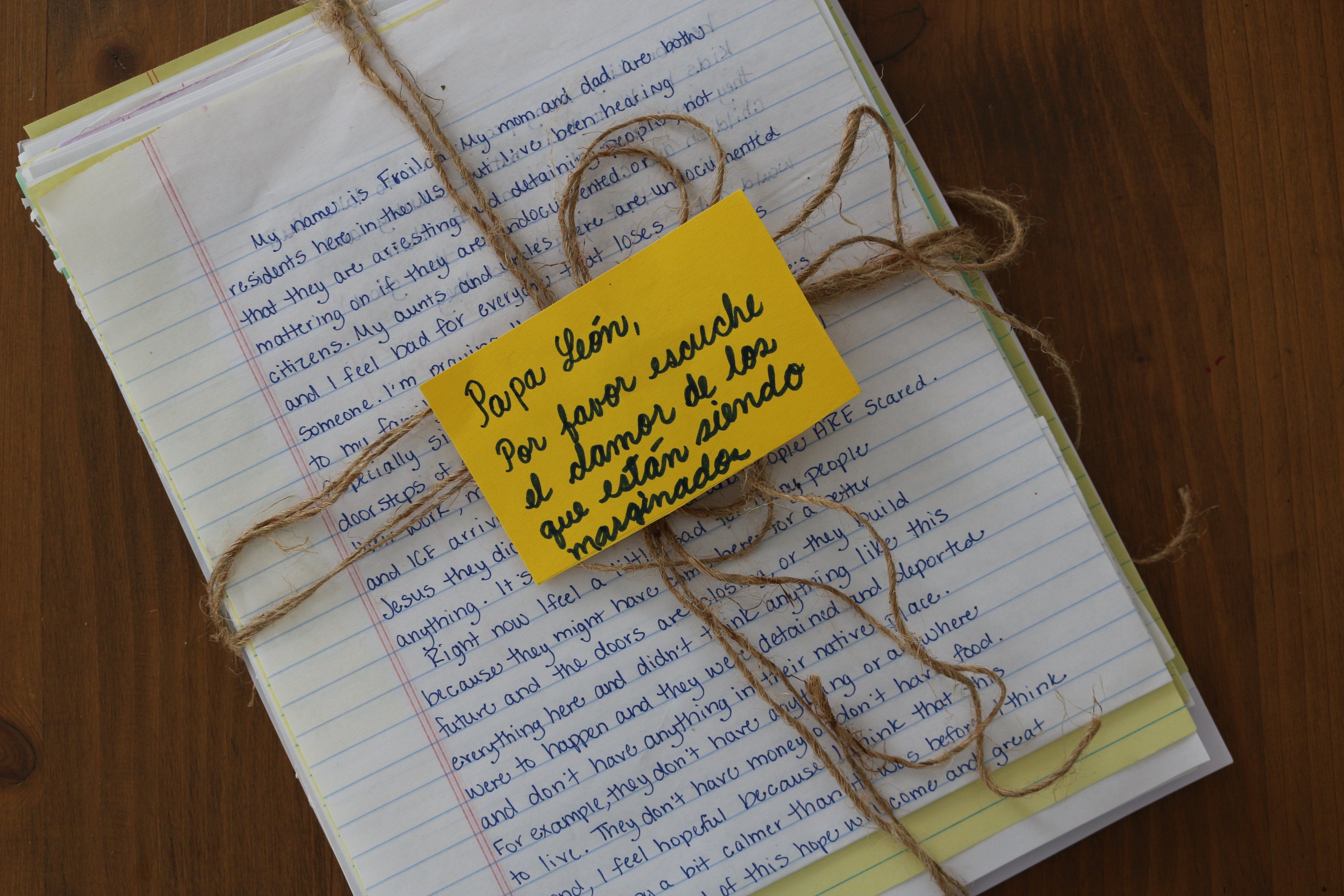 Le lettere dei migranti consegnate dal "Hope Border Institute"