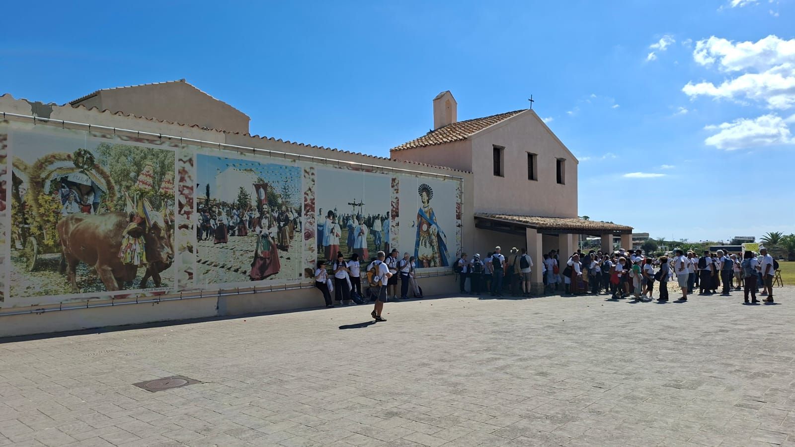 La Chiesa di Sant'Efisio, a Nora / G.Matarazzo