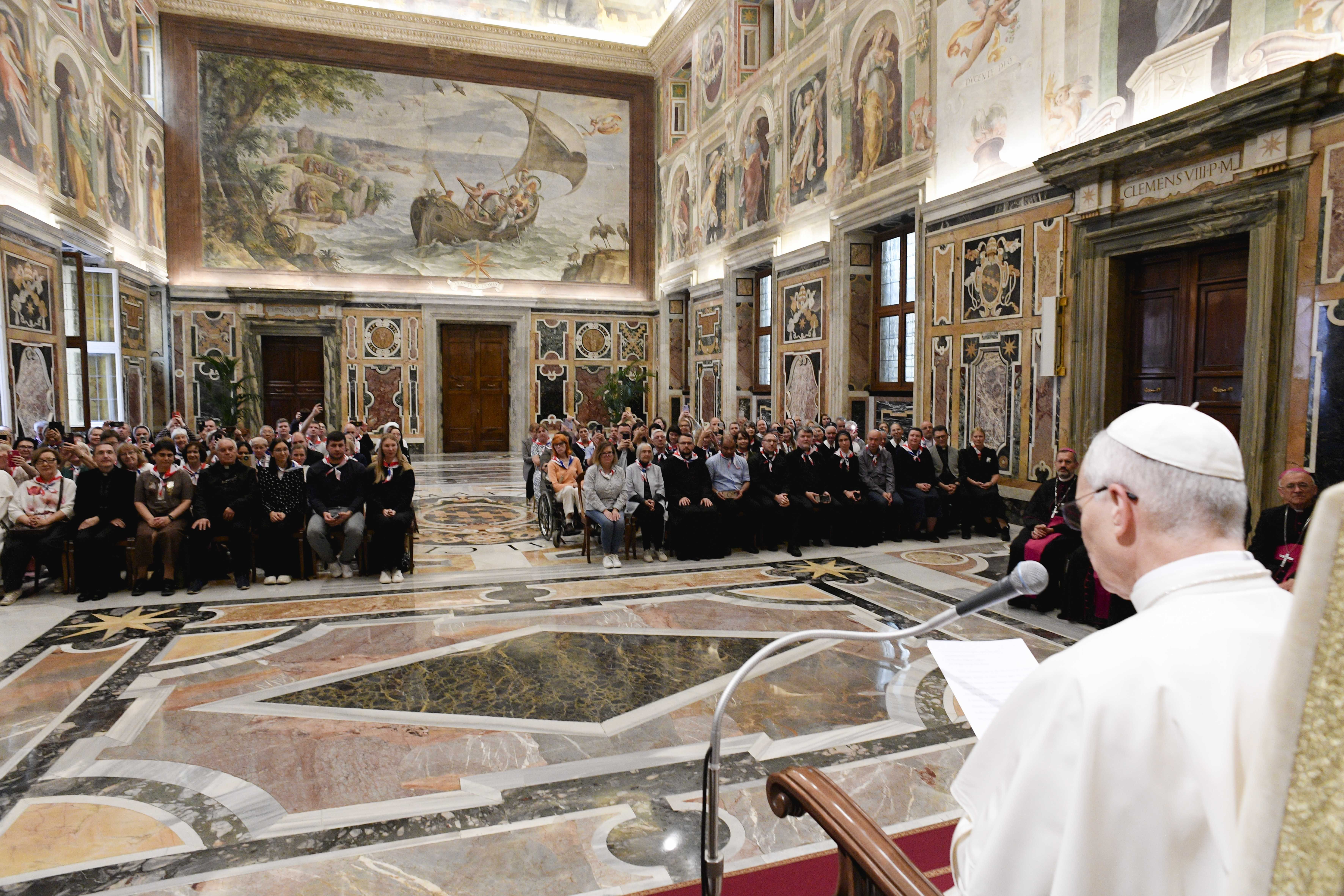 Papa Leone XIV riceve in udienza i pellegrini russi arrivati a Roma per il loro pellegrinaggio giubilare / VATICAN MEDIA