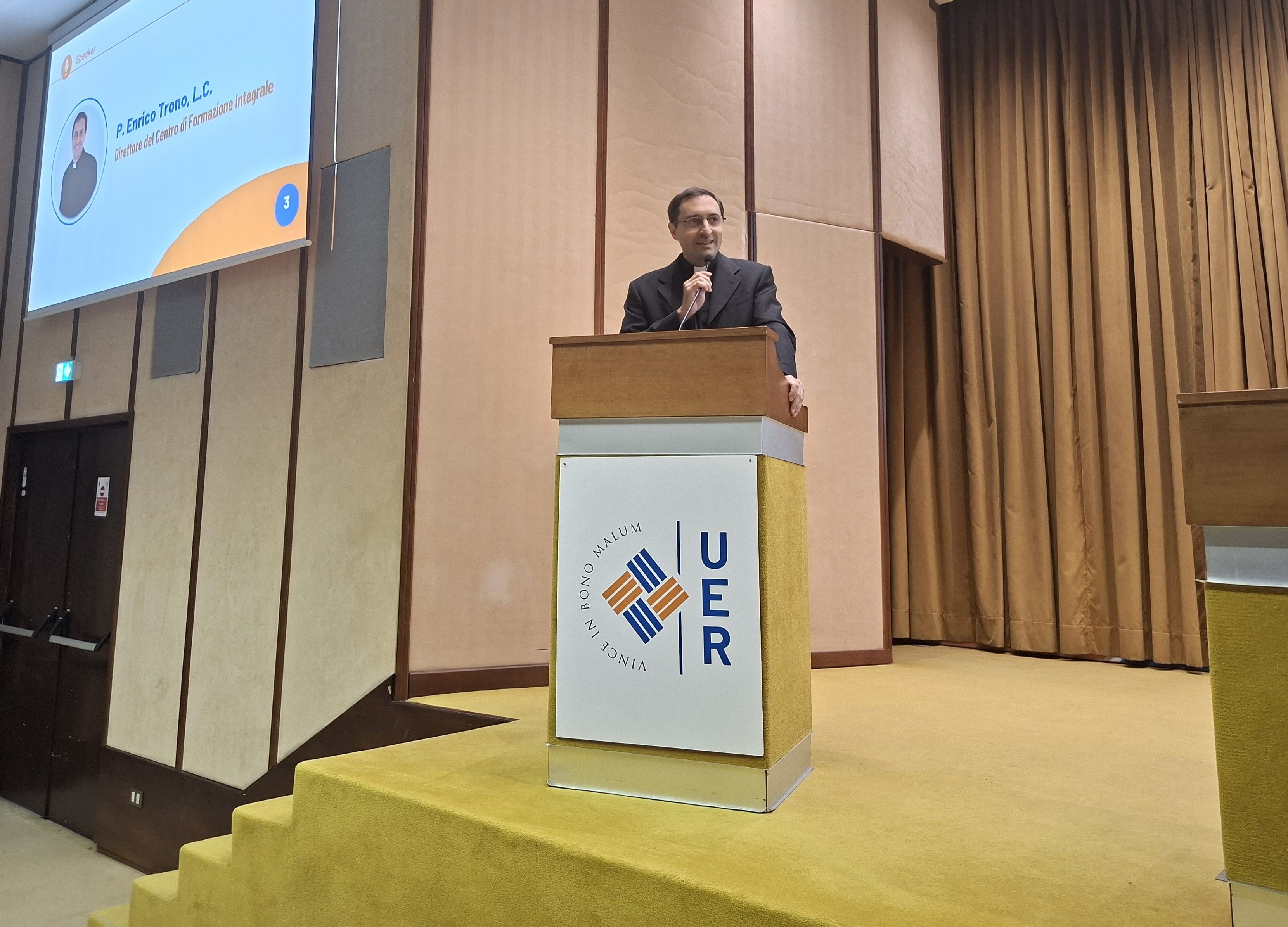 Padre Enrico Trono LC