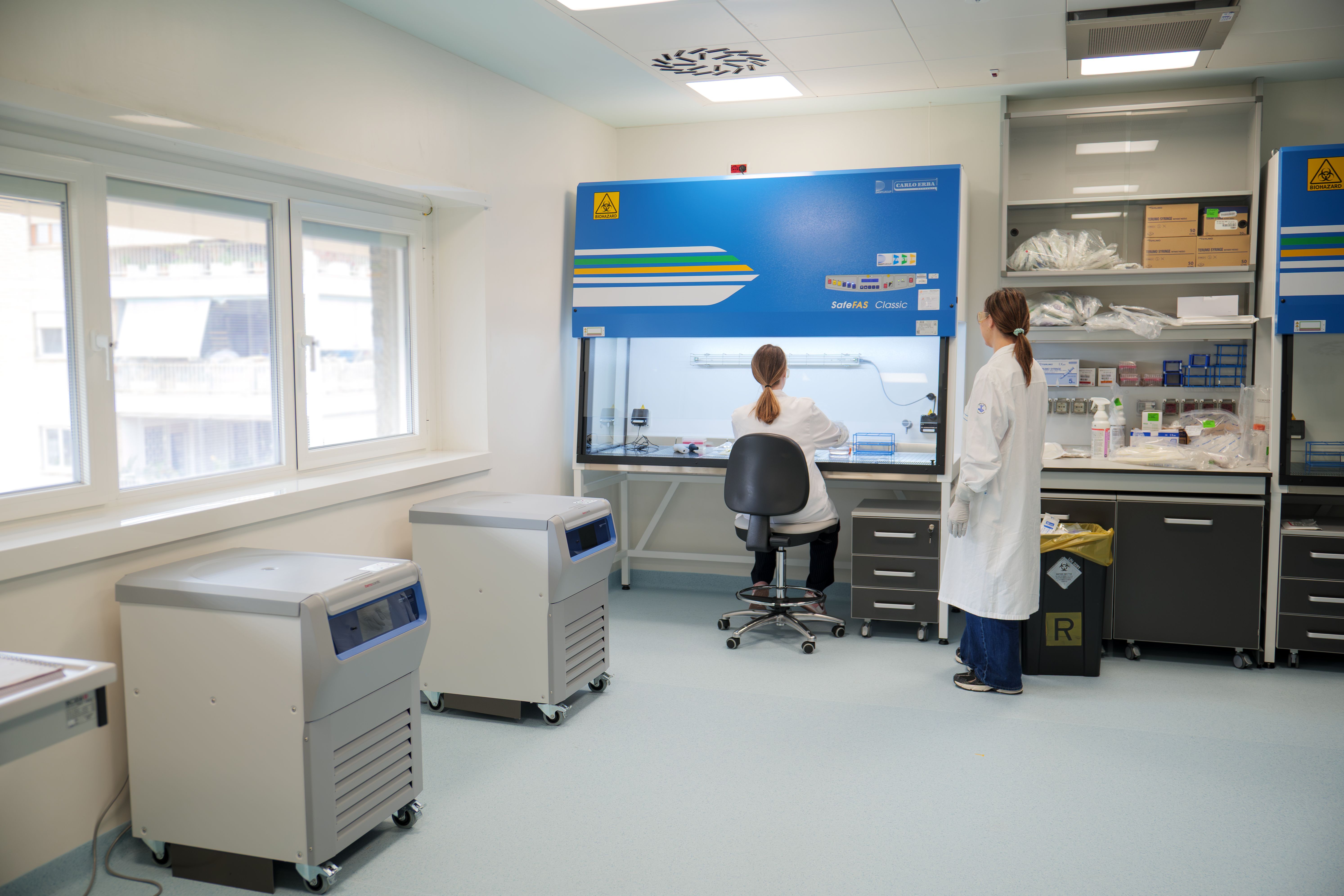 Una delle stanze per il controllo qualità del laboratorio. Ufficio stampa Bambino Gesù.