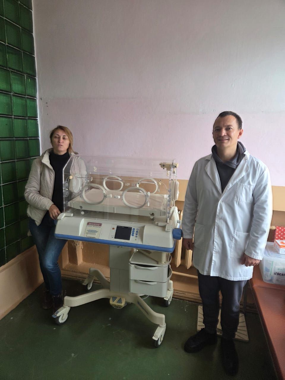 La culla termica di FederVita Emilia Romagna giunta all'ospedale di Odessa