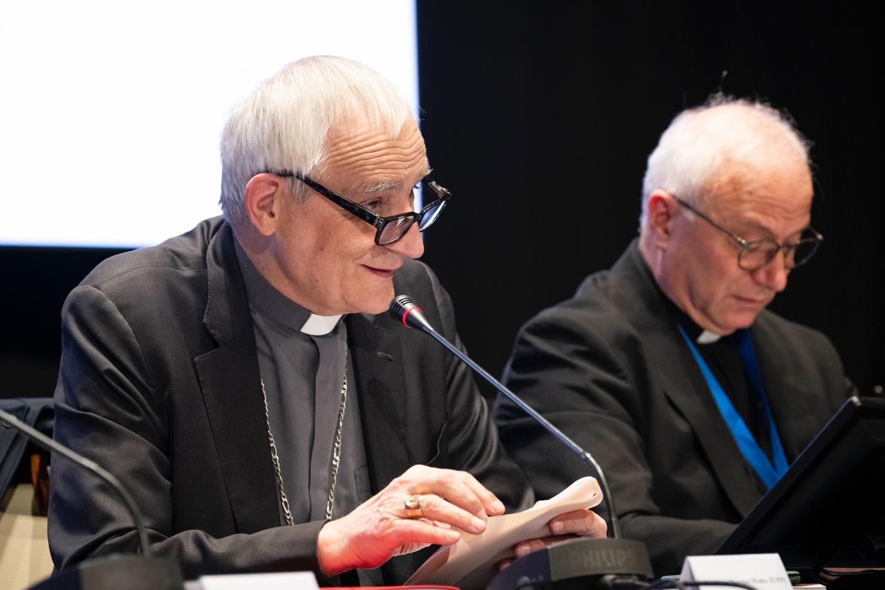 Il cardinale Matteo Zuppi, presidente della Cei, apre l'Assemblea generale dei vescovi italiani ad Assisi / SICILIANI