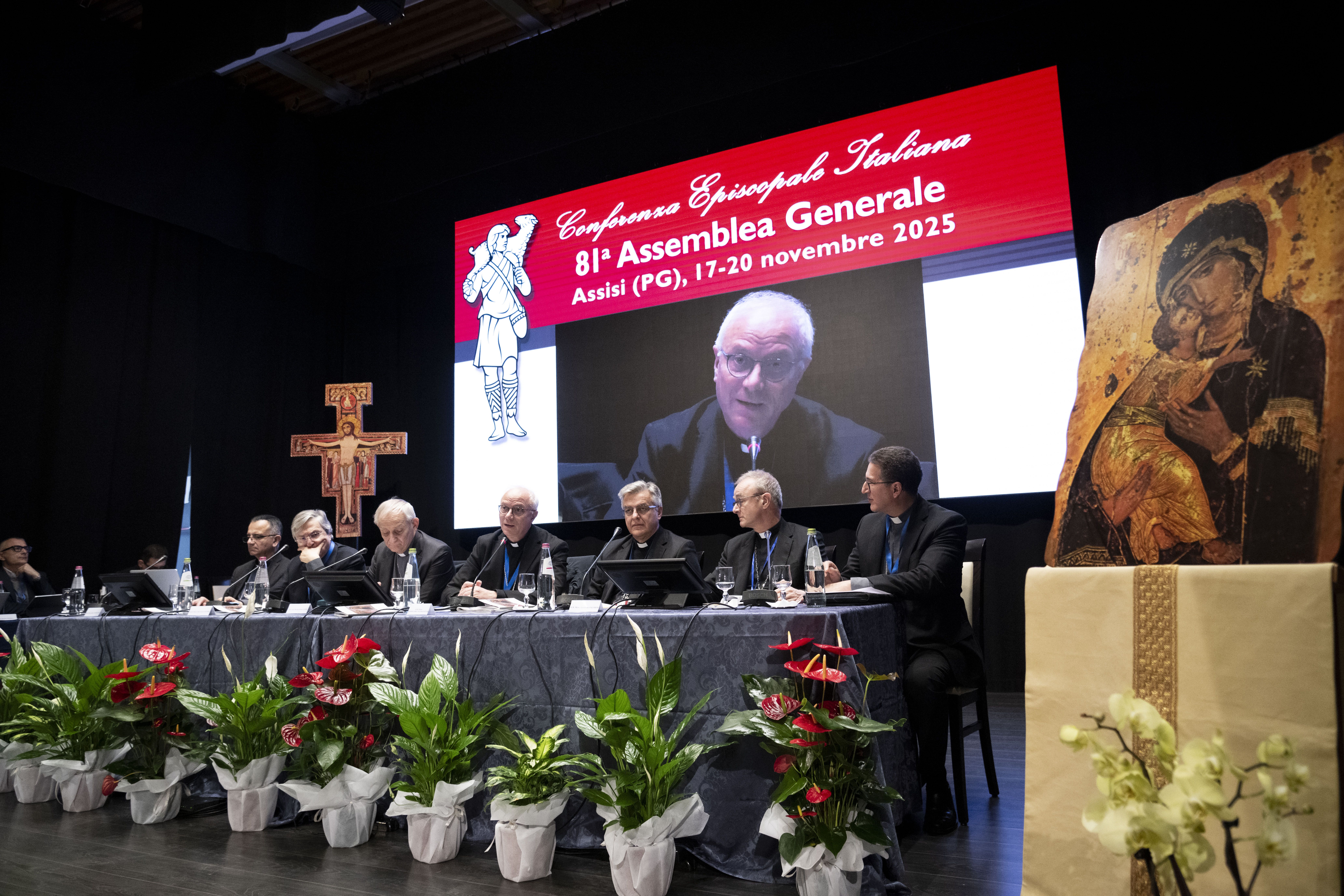 I lavori dell'Assemblea generale della Cei ad Assisi / SICILIANI