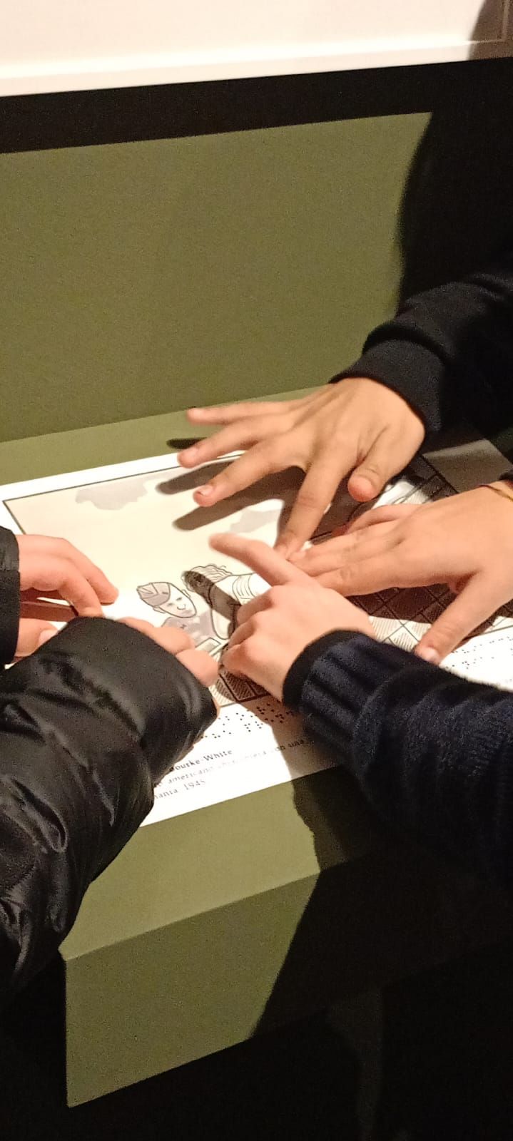 Attività durante un laboratorio a scuola