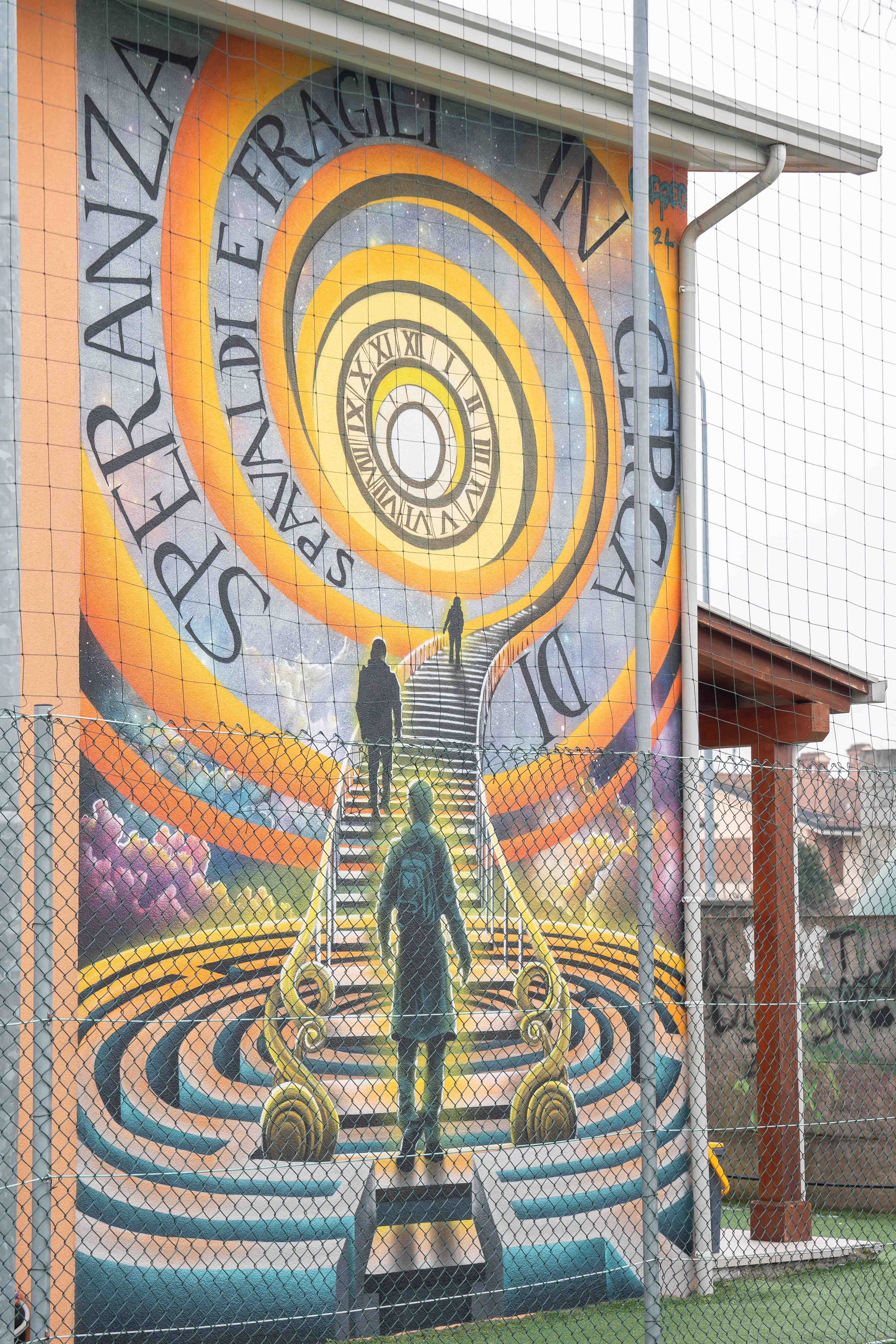 Il murales sulla speranza nella sede di Kayros a Vimodrone, in provincia di Milano