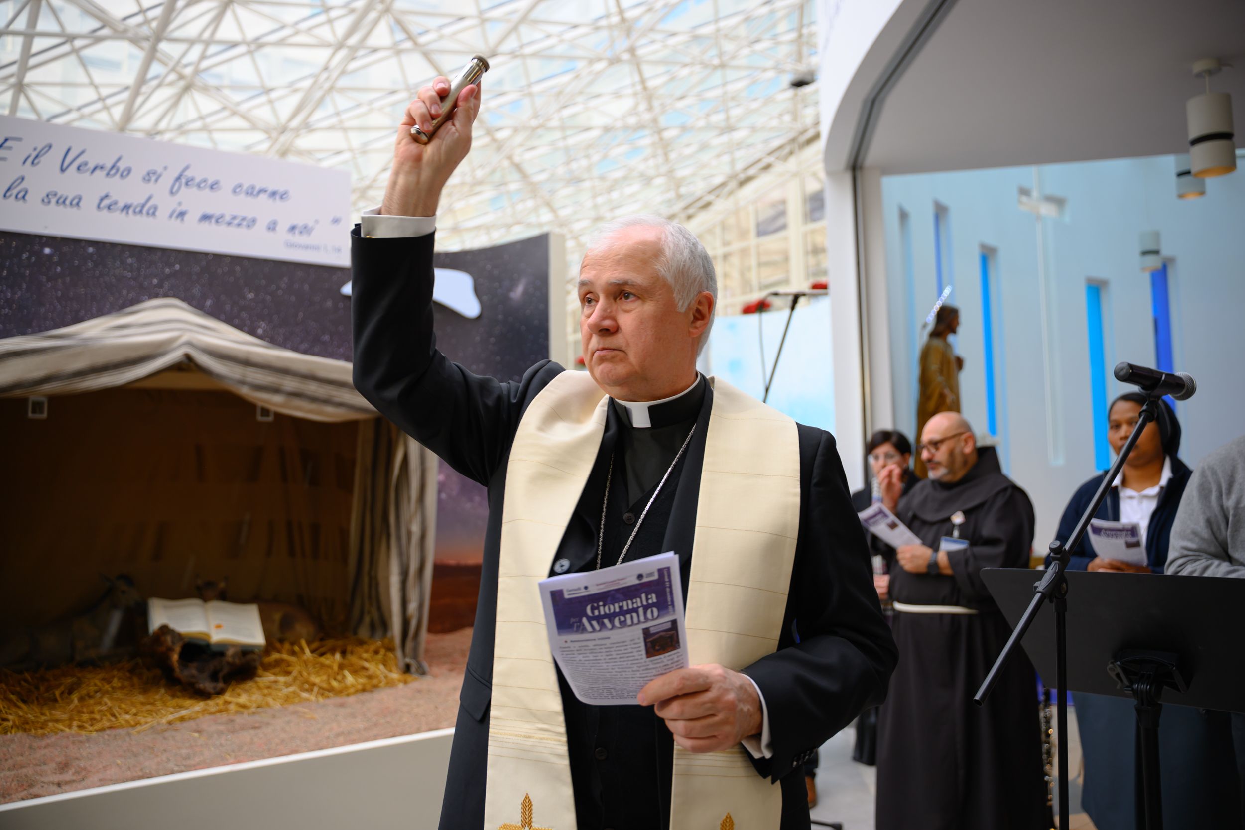 L'assistente ecclesiastico del Policlinico Gemelli monsignor Giuliodori