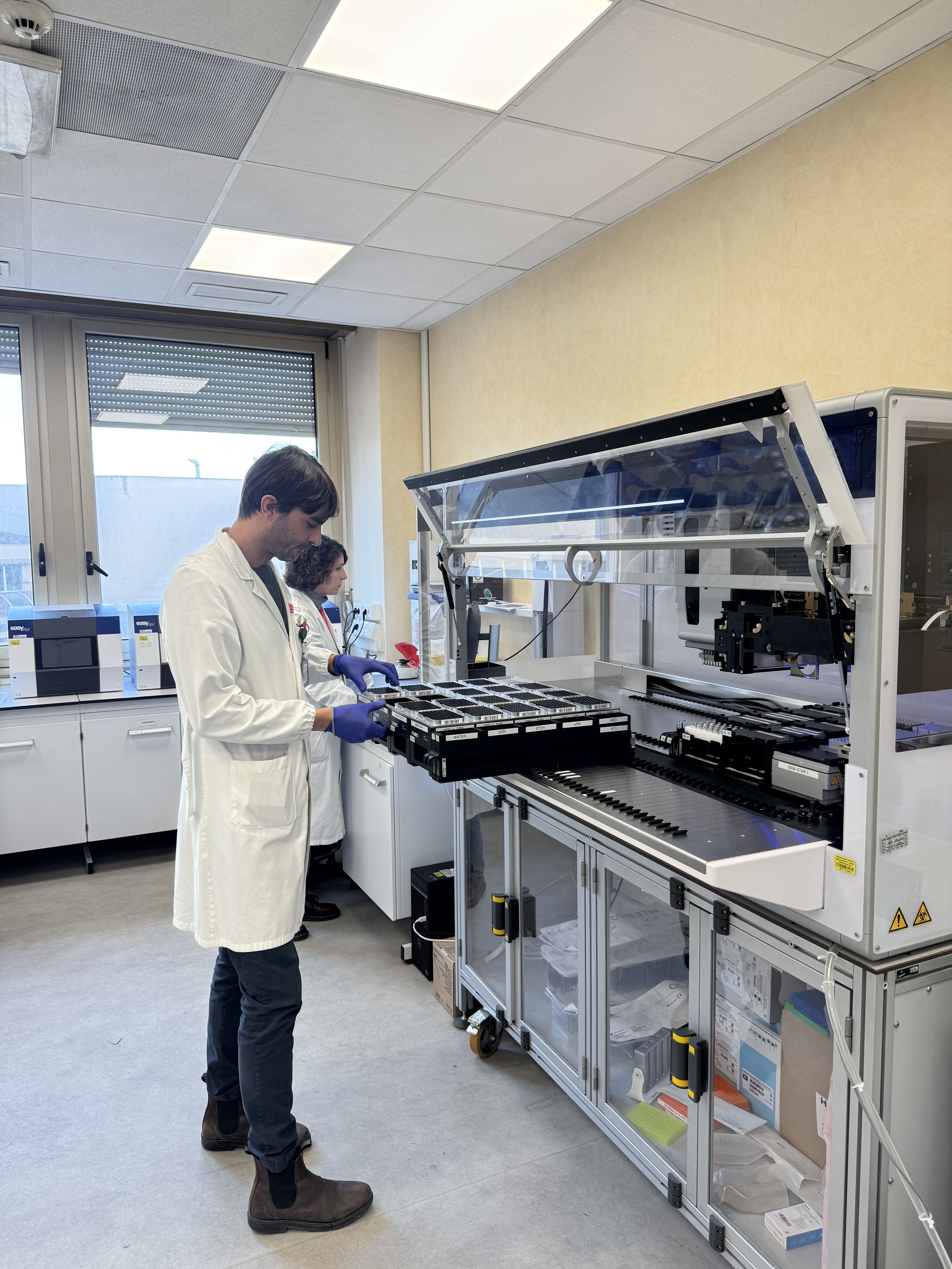 Il nuovo laboratorio per la biopsia liquida. Foto Gemelli