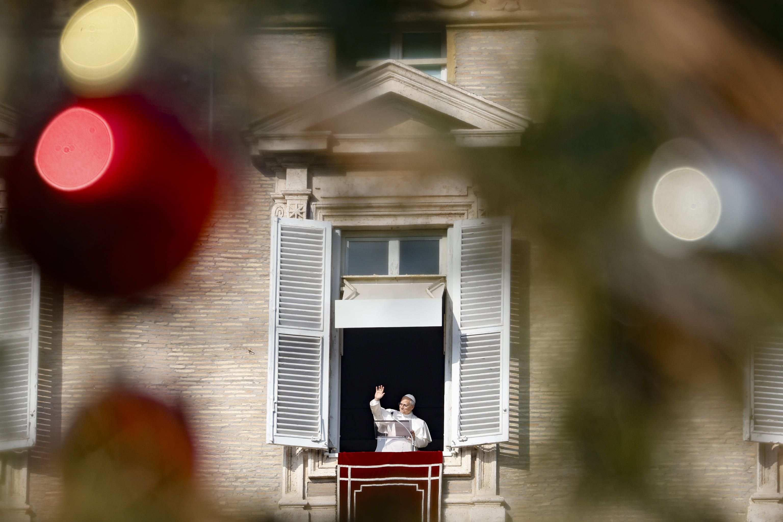 Papa Leone XIV durante l'Angelus in piazza San Pietro / ANSA