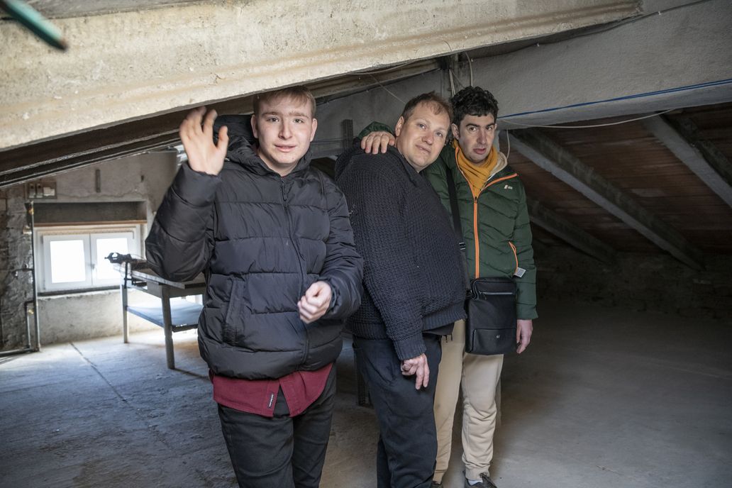 Marco, Mario ed Emanuele Z. (da destra a sinistra) nel villino / Fondazione Santa Rita da Cascia