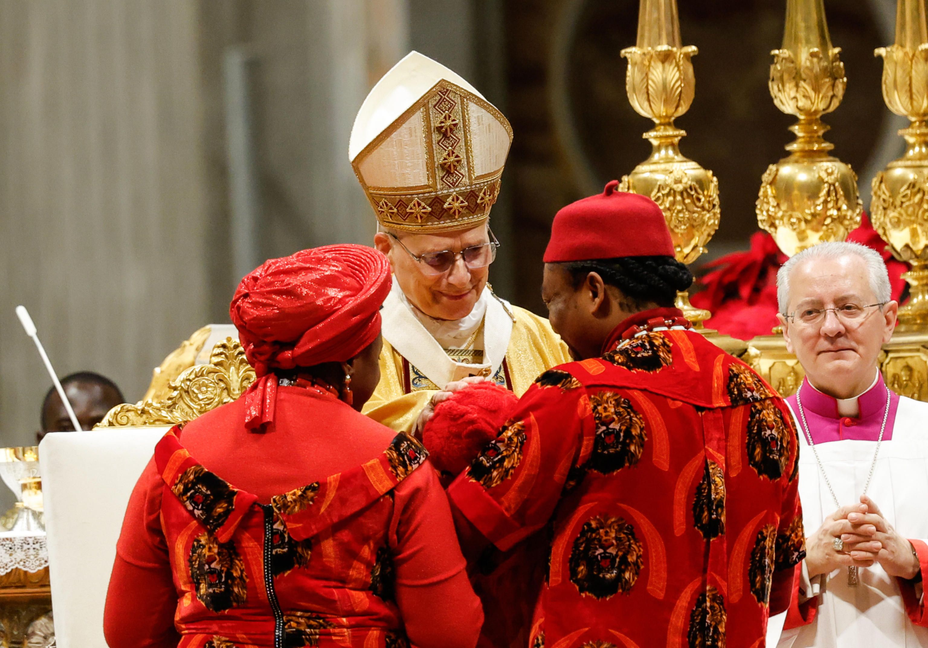 Leone XIV durante la Messa della notte di Natale nella Basilica di San Pietro / ANSA