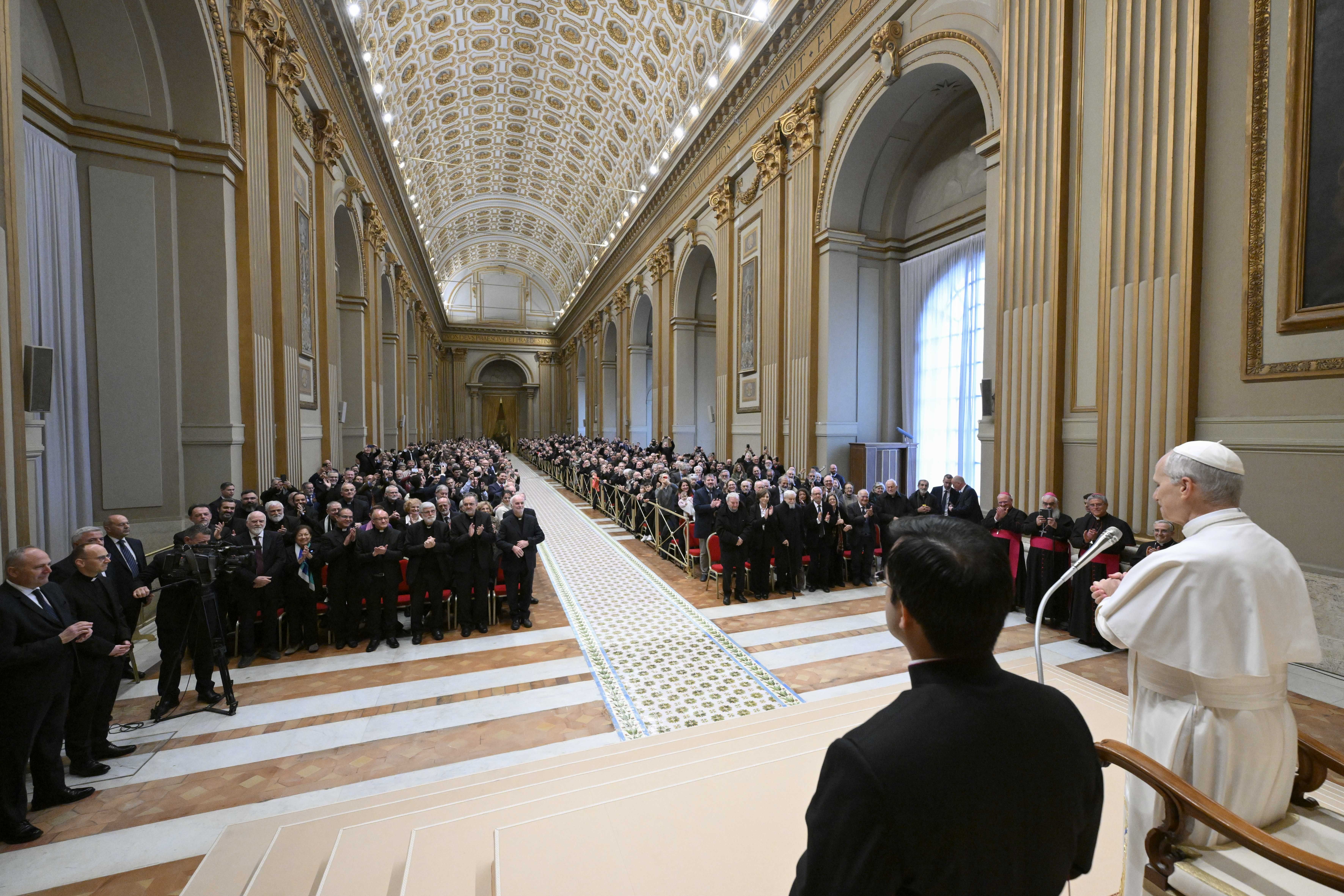 Papa Leone XIV in udienza con i responsabili del Cammino neocatecumenale, 19 gennaio 2026 - (Vatican Media)