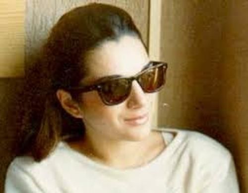 Un primo piano di Marcella Di Livrano