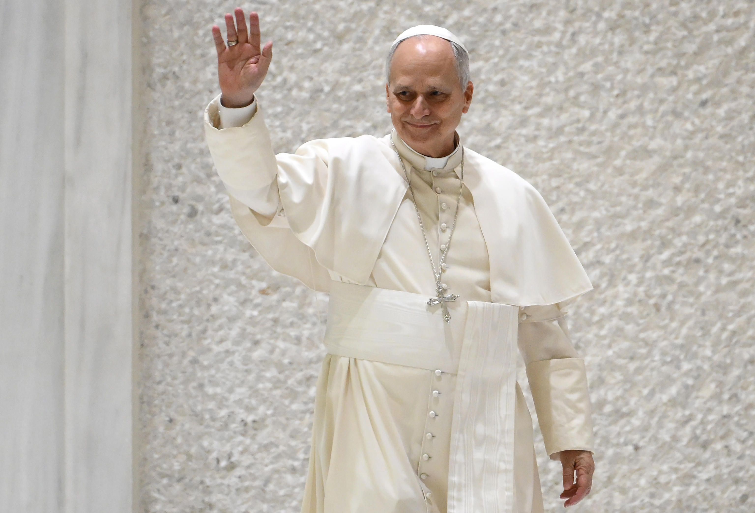 Papa Leone XIV entra in Aula Paolo VI per l'udienza generale, 21 gennaio 2026 - (ANSA)