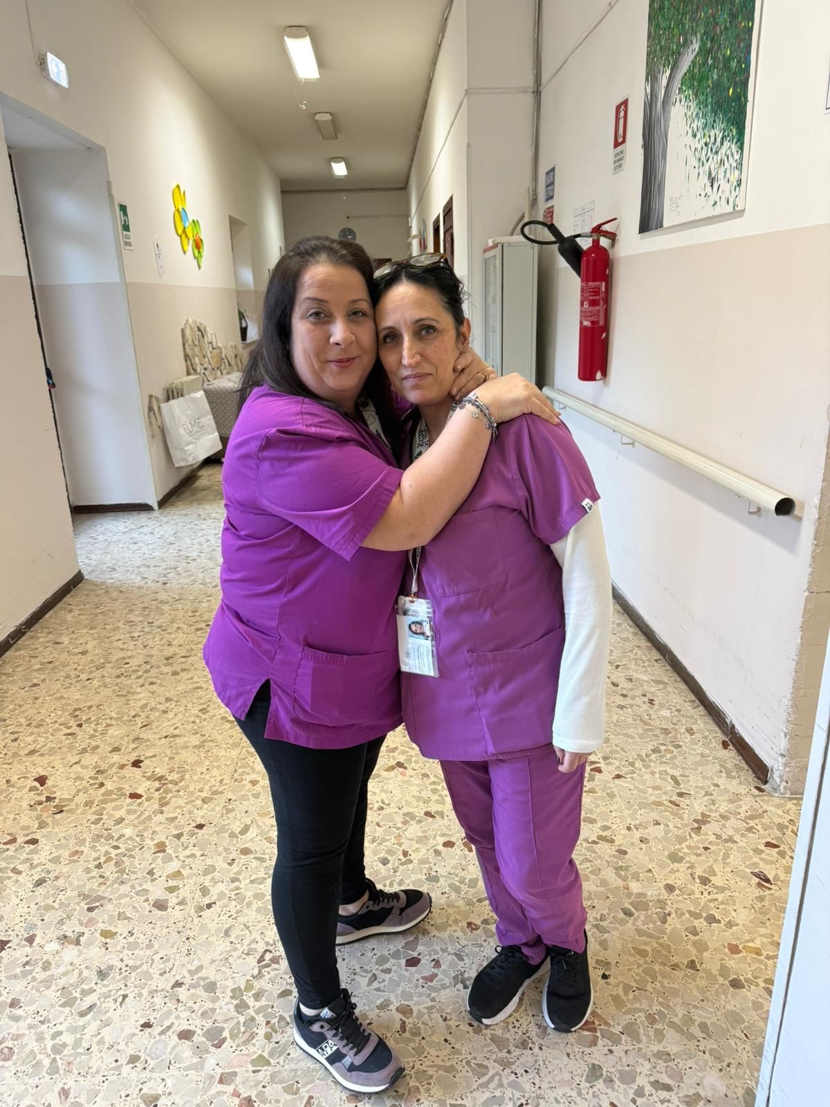 Due Oss della Casa di cura di Niscemi che ospita gli sfollati