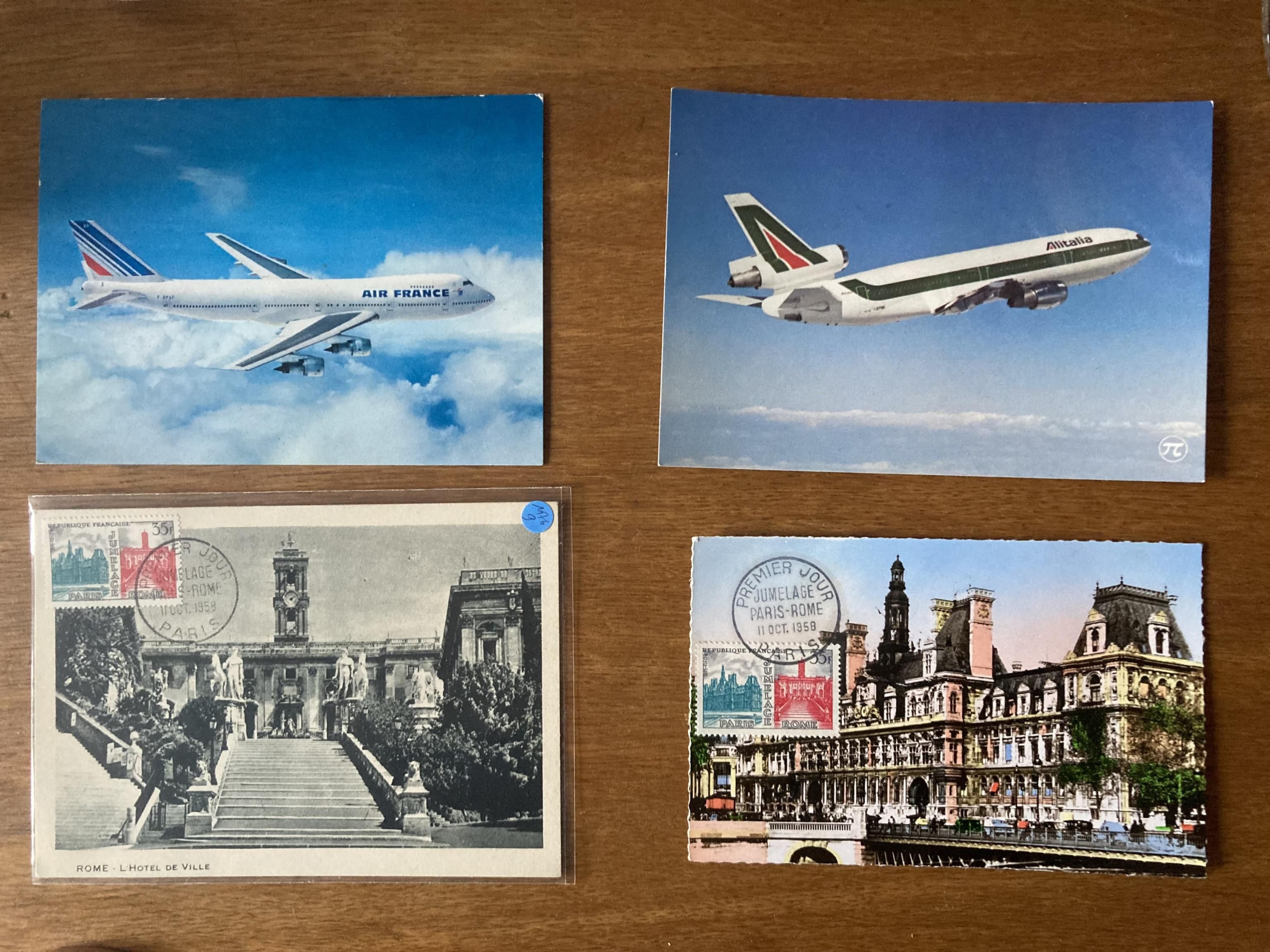 Cartoline commemorative per le celebrazioni del 70° anniversario del gemellaggio tra Roma e Parigi lungo le rive della Senna con una giornata nel segno dello storica unione antesignana della costruzione europea, sancita esattamente 70 anni fa /Ansa