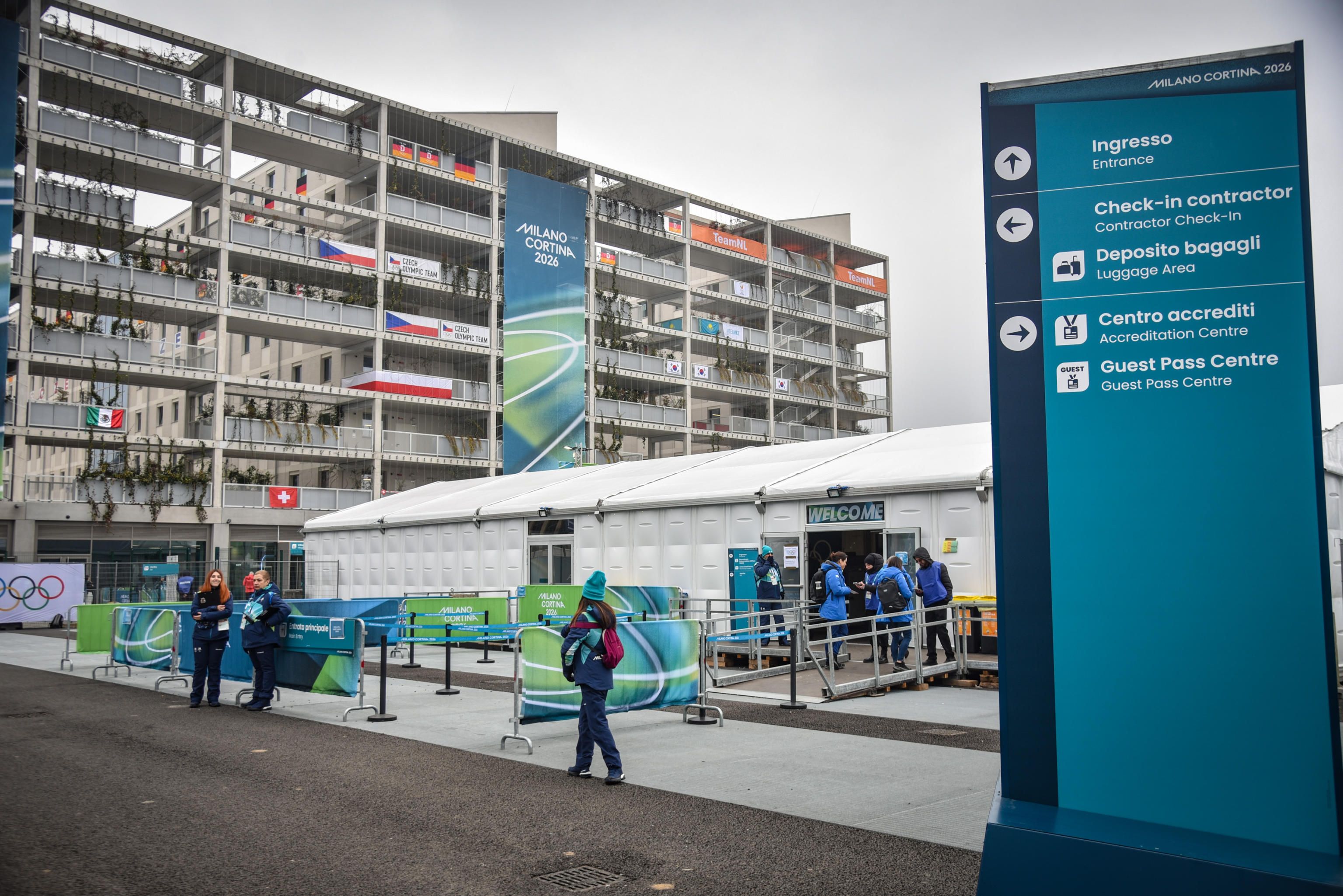 L’ingresso del Villaggio olimpico di Milano / Ansa/Matteo Corner