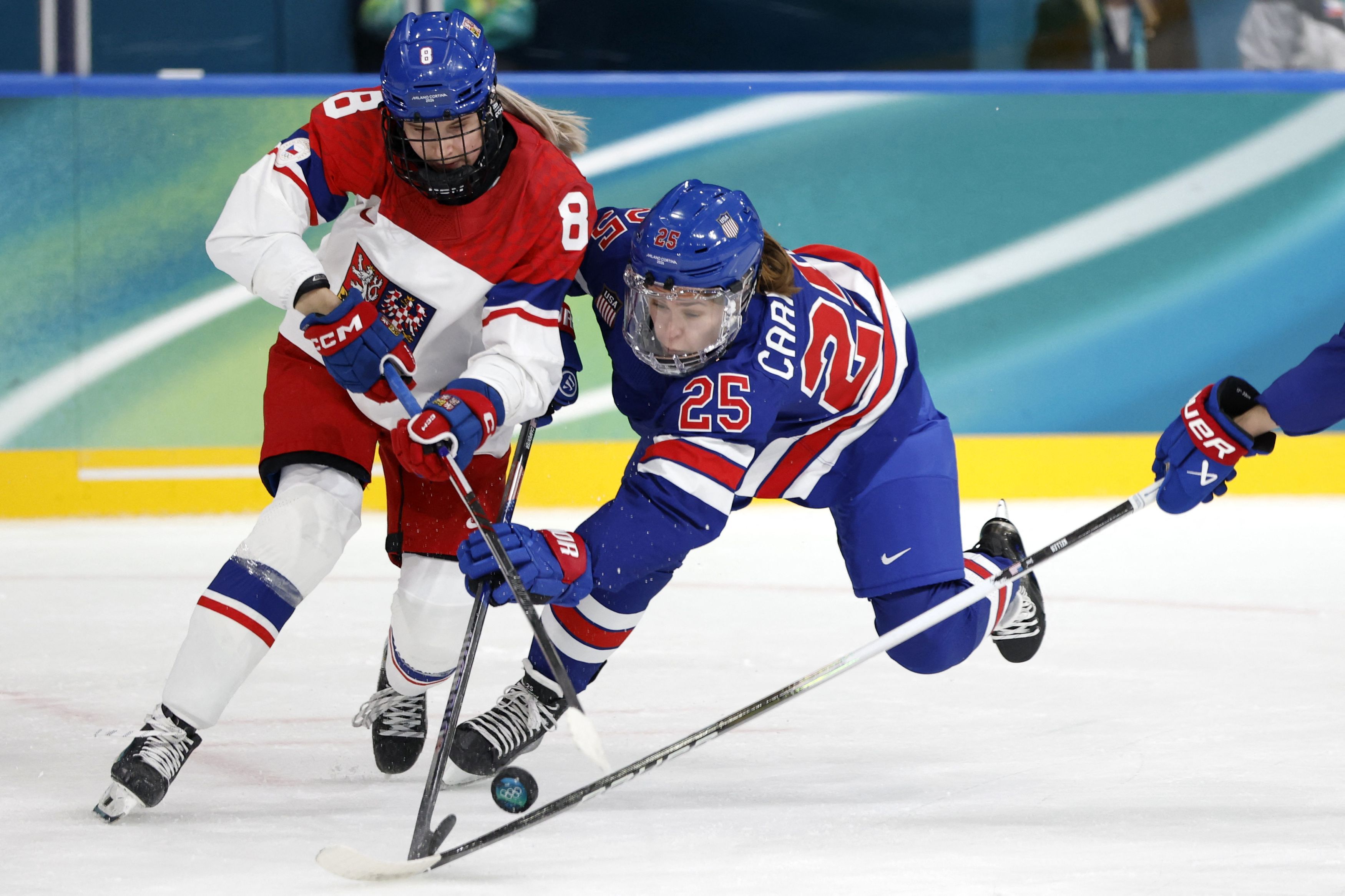 Hockey su ghiaccio femminile a Milano / REUTERS/David W Cerny