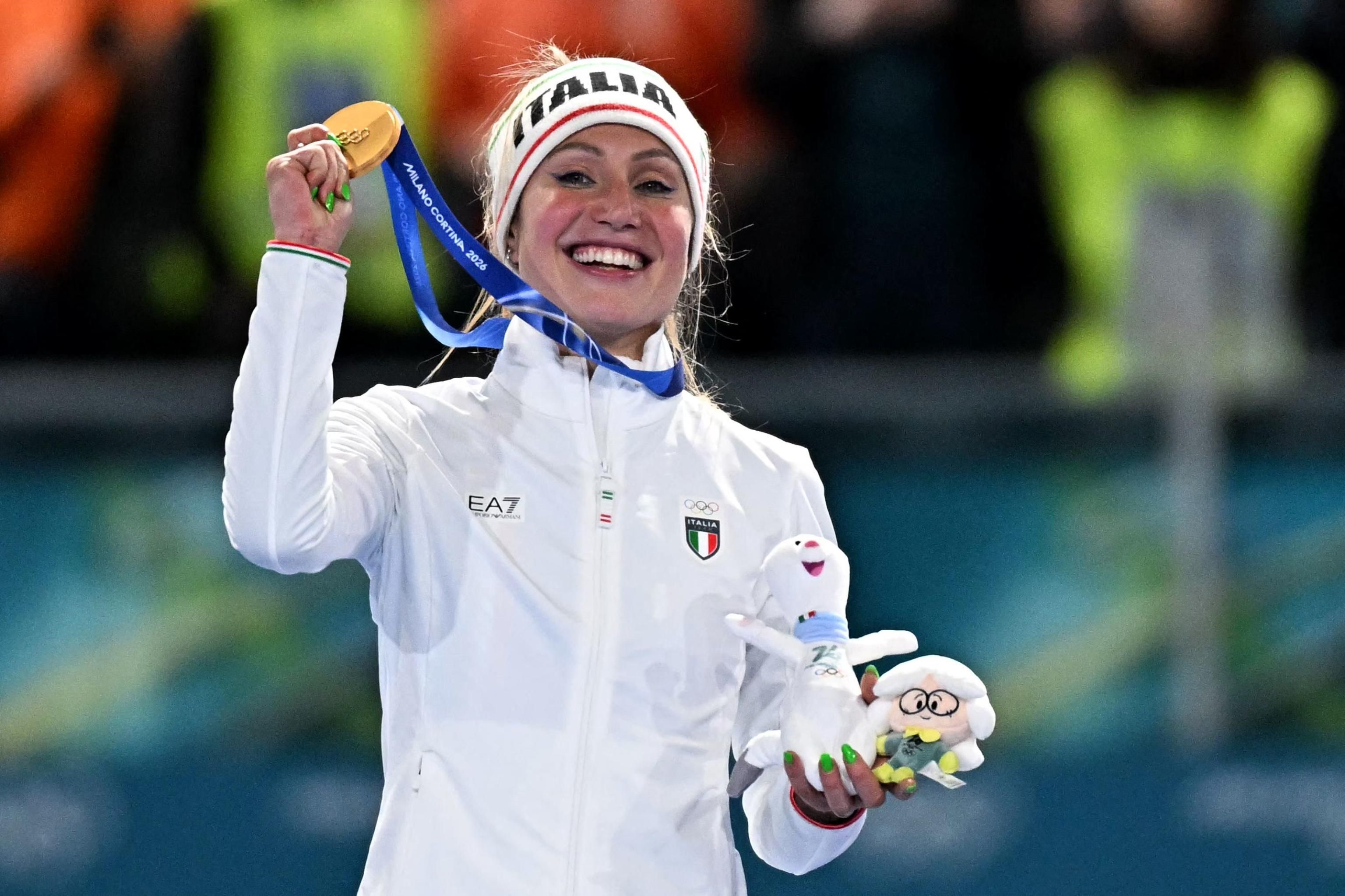Francesca Lollobrigida, medaglia d'oro nel pattinaggio di velocità