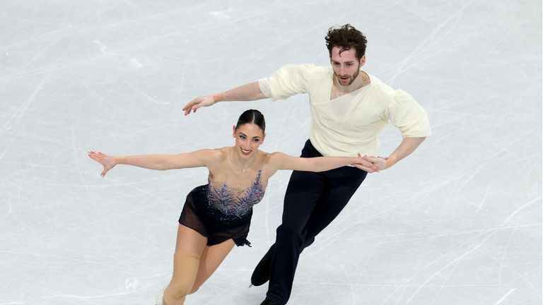 Sara Conti e Niccolò Macii in gara /Ansa / Wu Hao