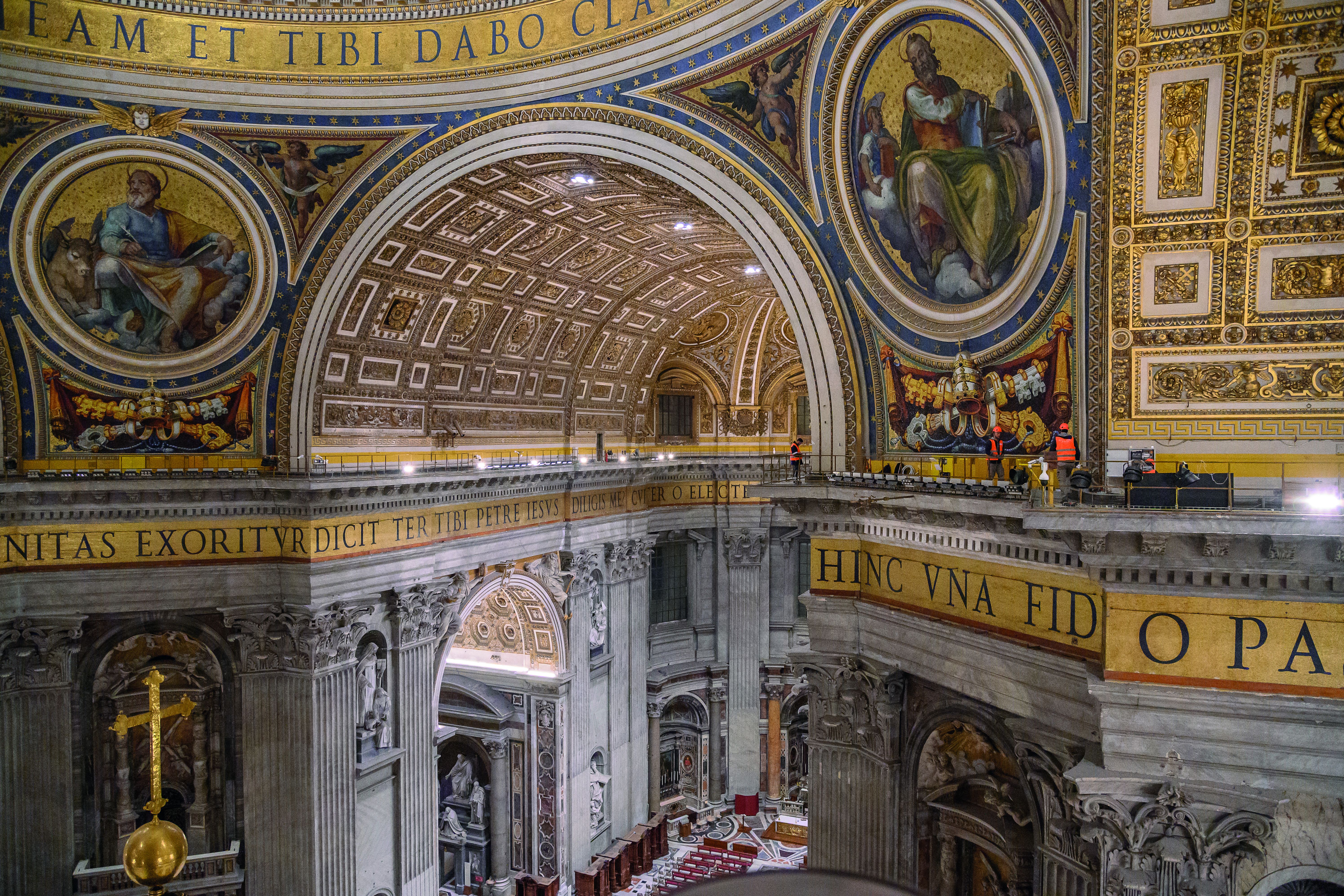 L'intero della Basilica Vaticano visto dall'alto / FABBRICA DI SAN PIETRO-ENI