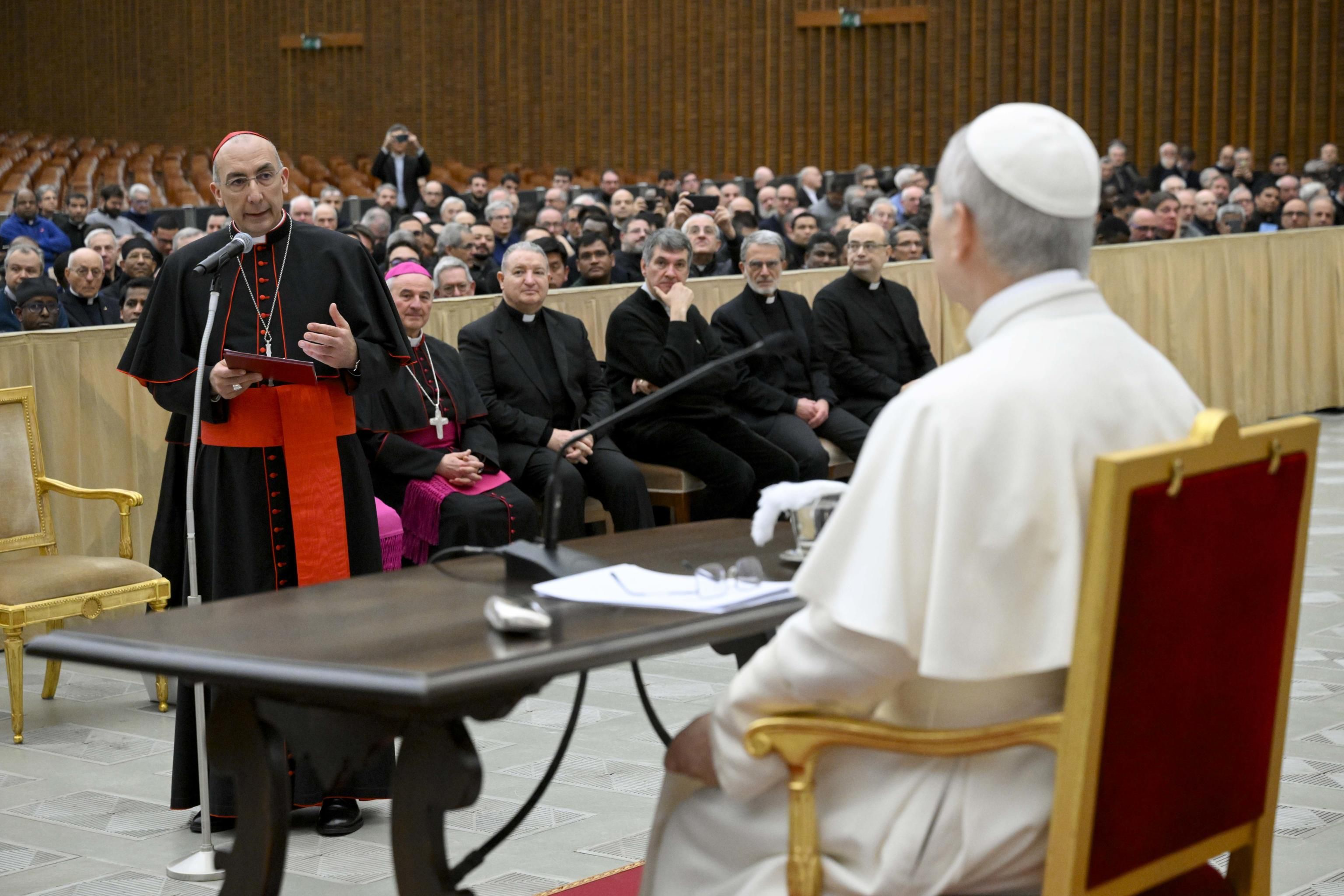 Papa Leone XIV durante l'udienza con il clero di Roma, 19 febbraio 2026 - (ANSA)