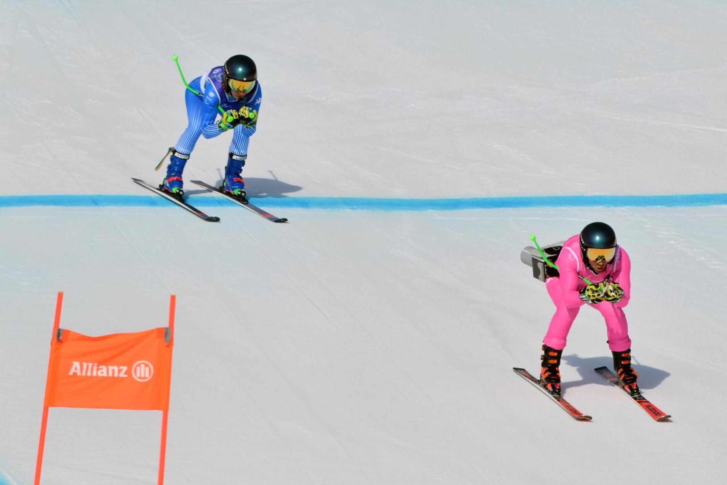 Chiara Mazzel con la guida Nicola Cotti Cottini vince la medaglia d'oro nel SuperG /Ansa