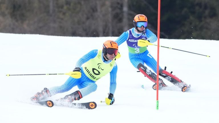 Giacomo Bertagnolli con la guida Andrea Ravelli ha vinto la medaglia d'oro nella combinata di sci alpino /Ansa