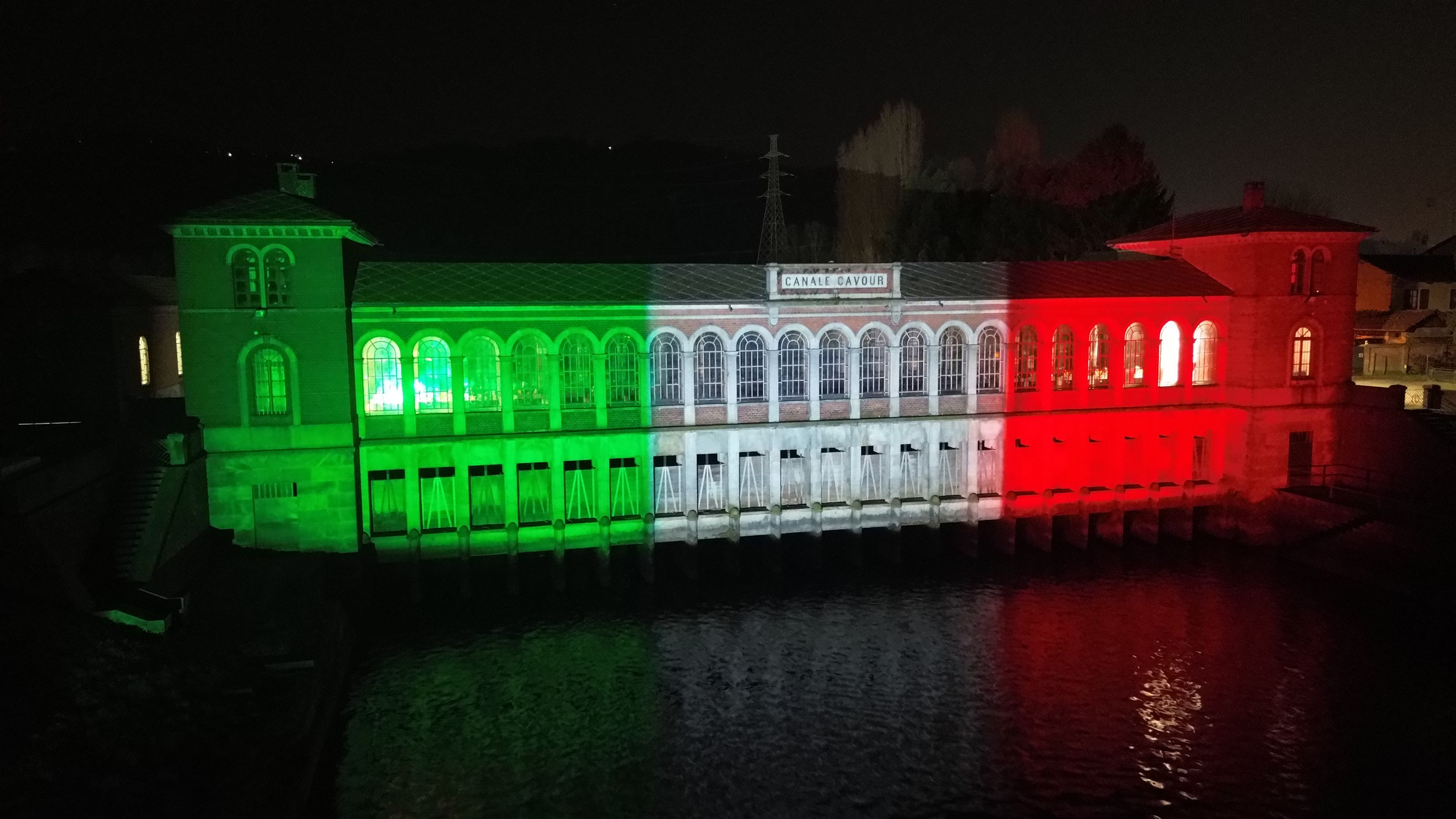 Sbarramento del Canale Cavour (foto Anbi)