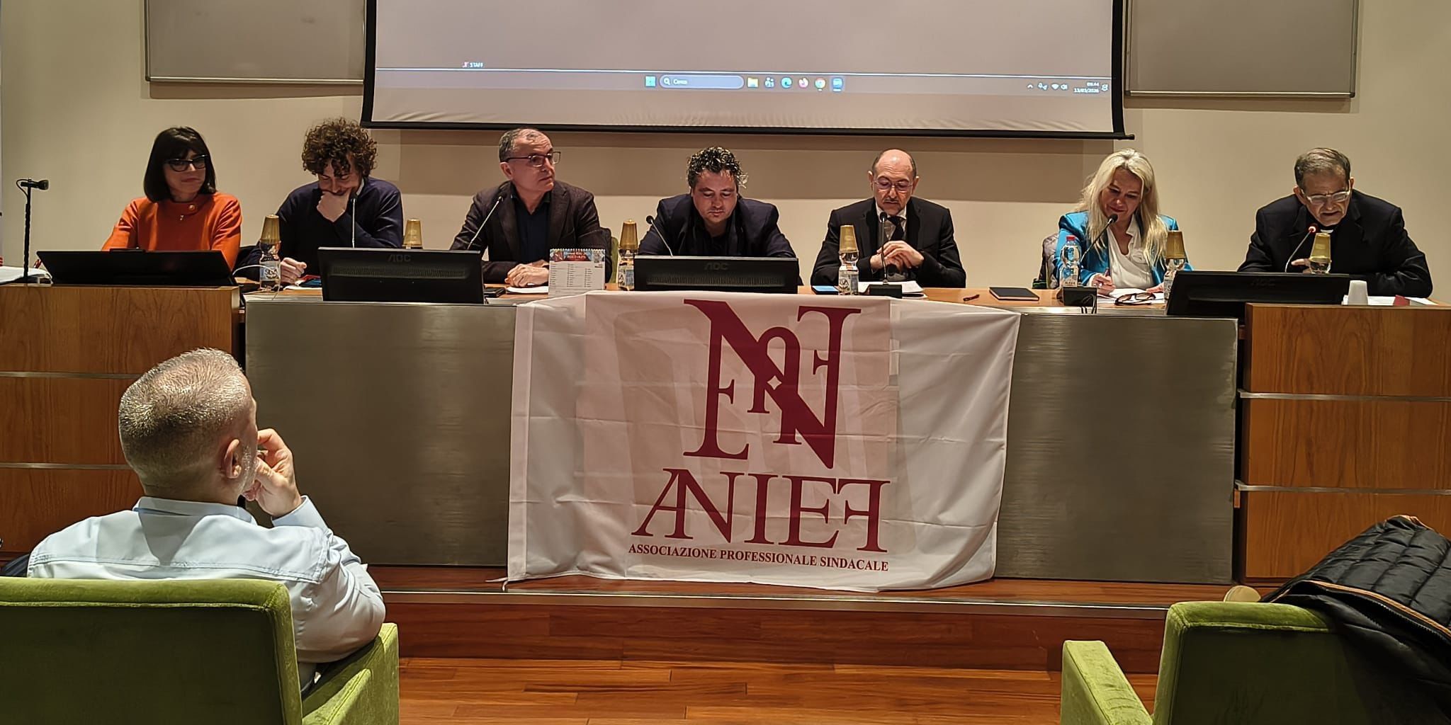Il vescovo Augusto Paolo Lojudice (il primo a destra) durante il convegno Anief a Siena