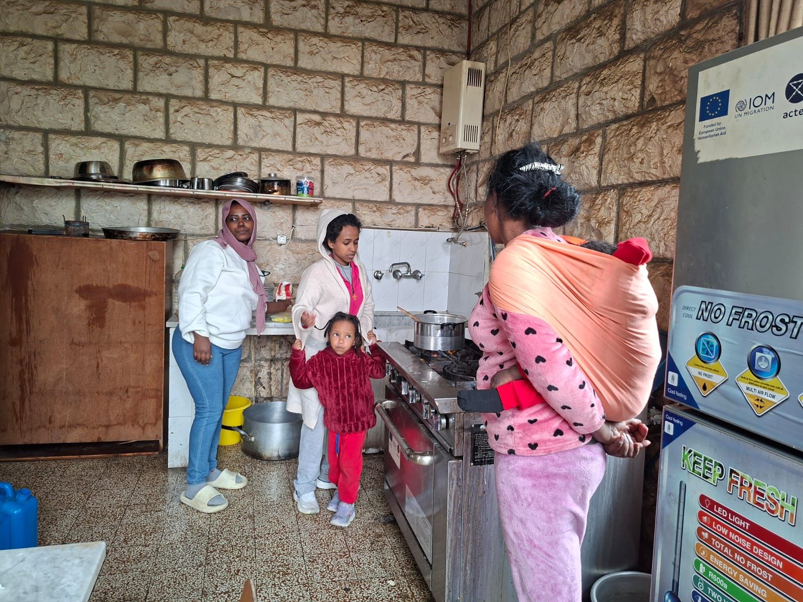 Sfollati africani ospitati nel convento di Ghosta, a nord di Beirut (foto Lucia Capuzzi)