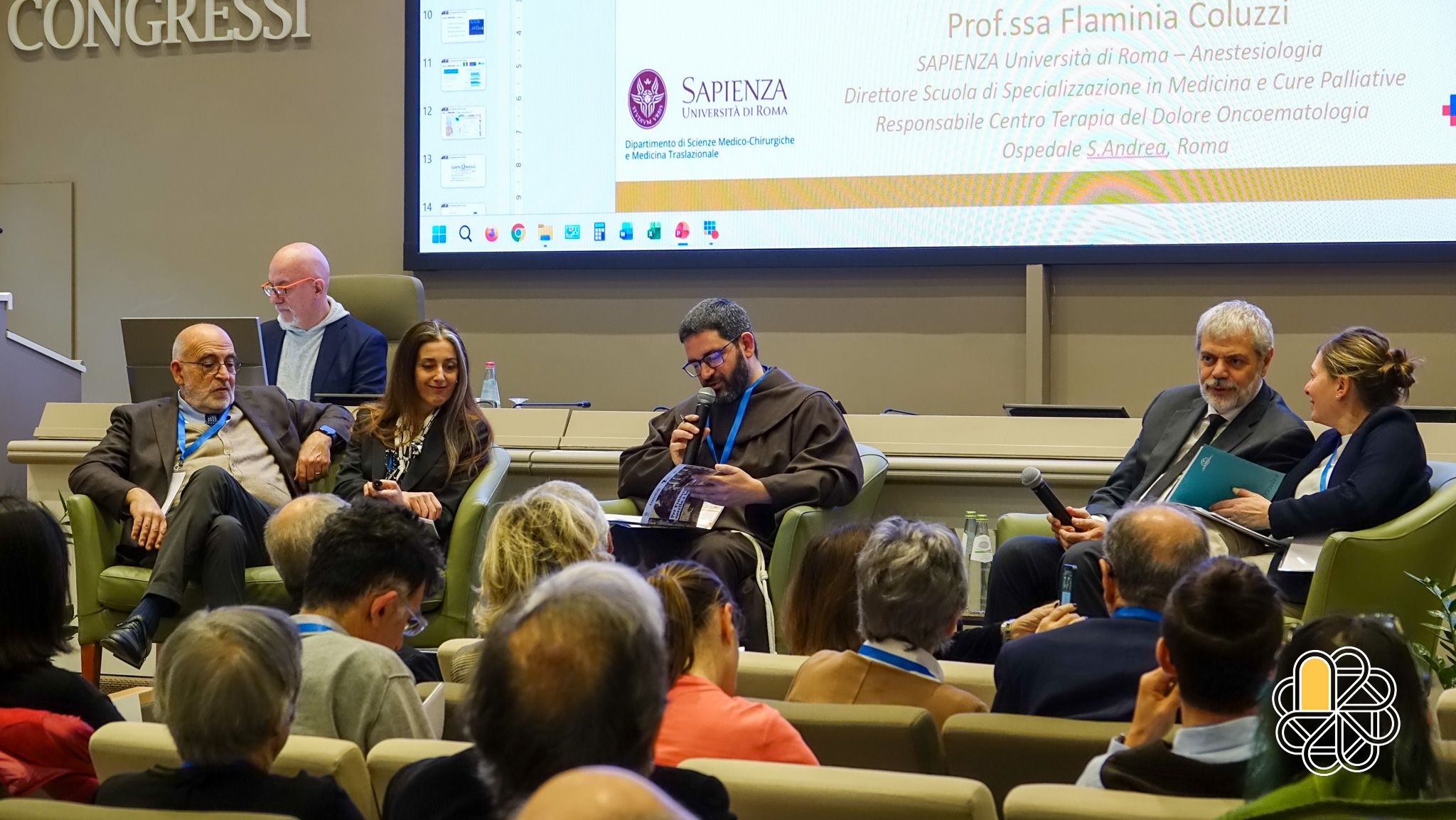 Uno dei dibattiti al convegno di Assisi