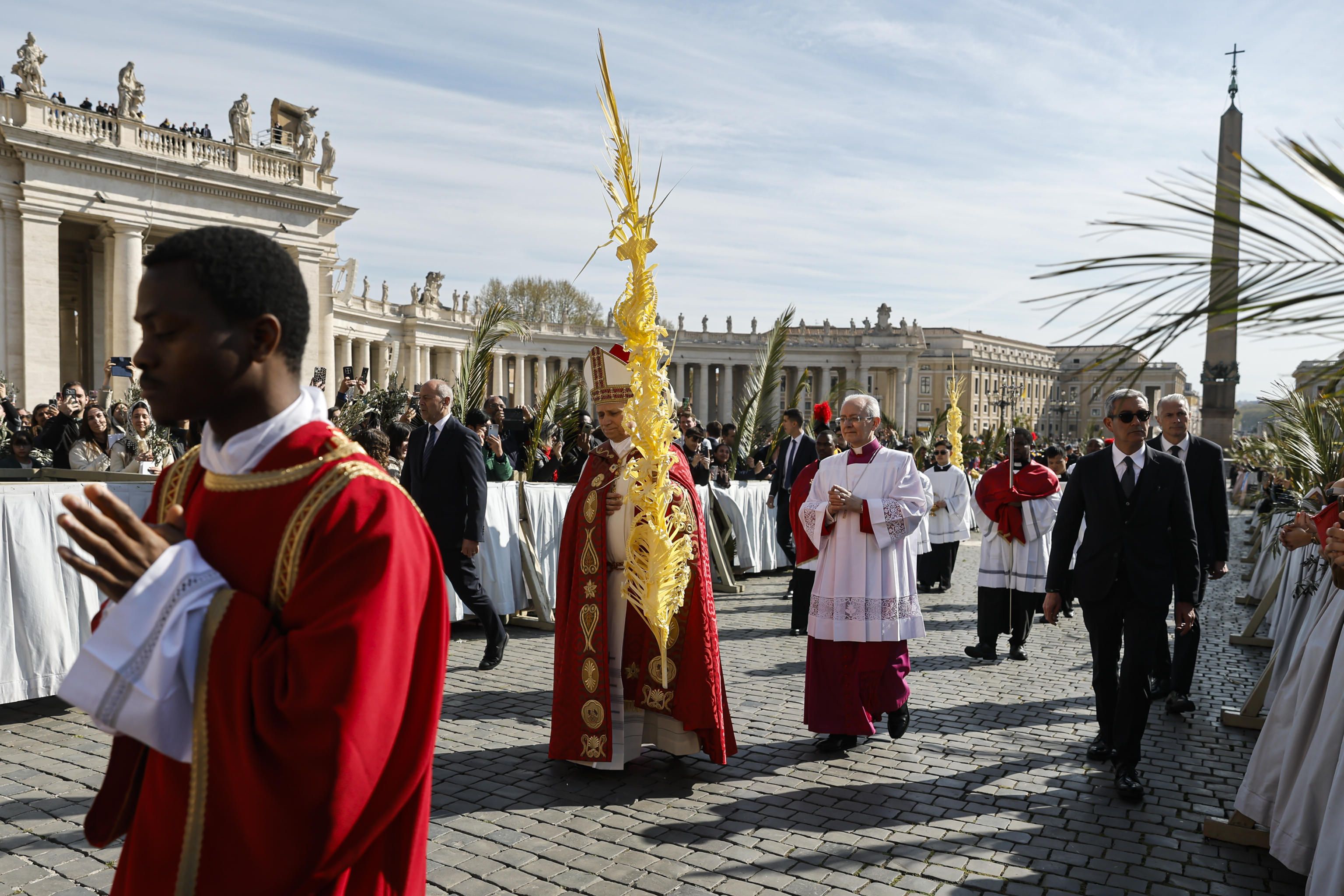 Papa Leone XIV durante la processione della Domenica delle Palme in piazza San Pietro / ANSA