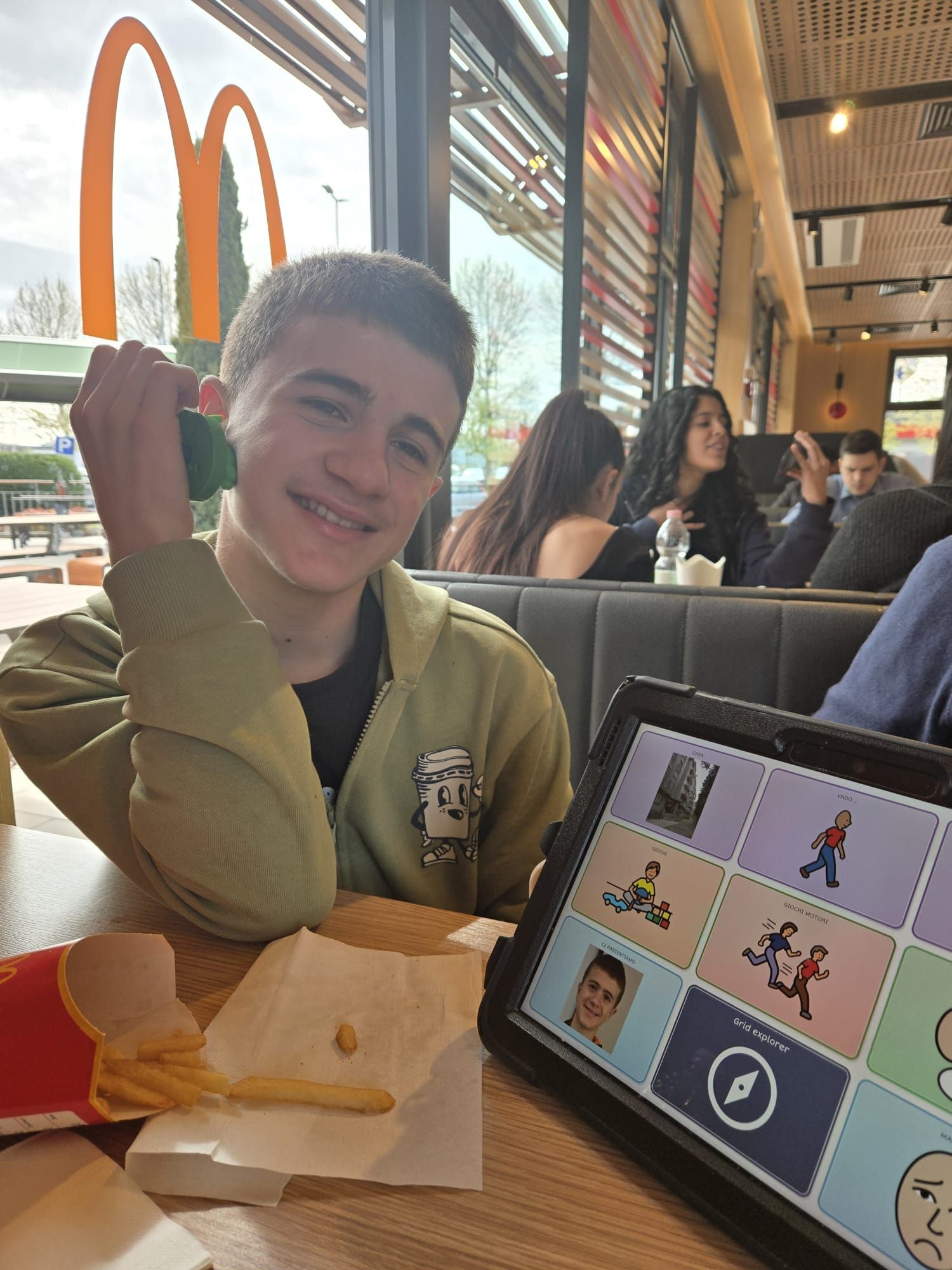 Dimitri con il suo tablet