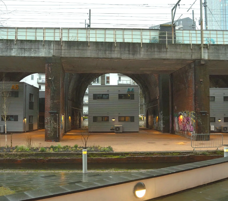 Una delle 41 casette del villaggio / Embassy