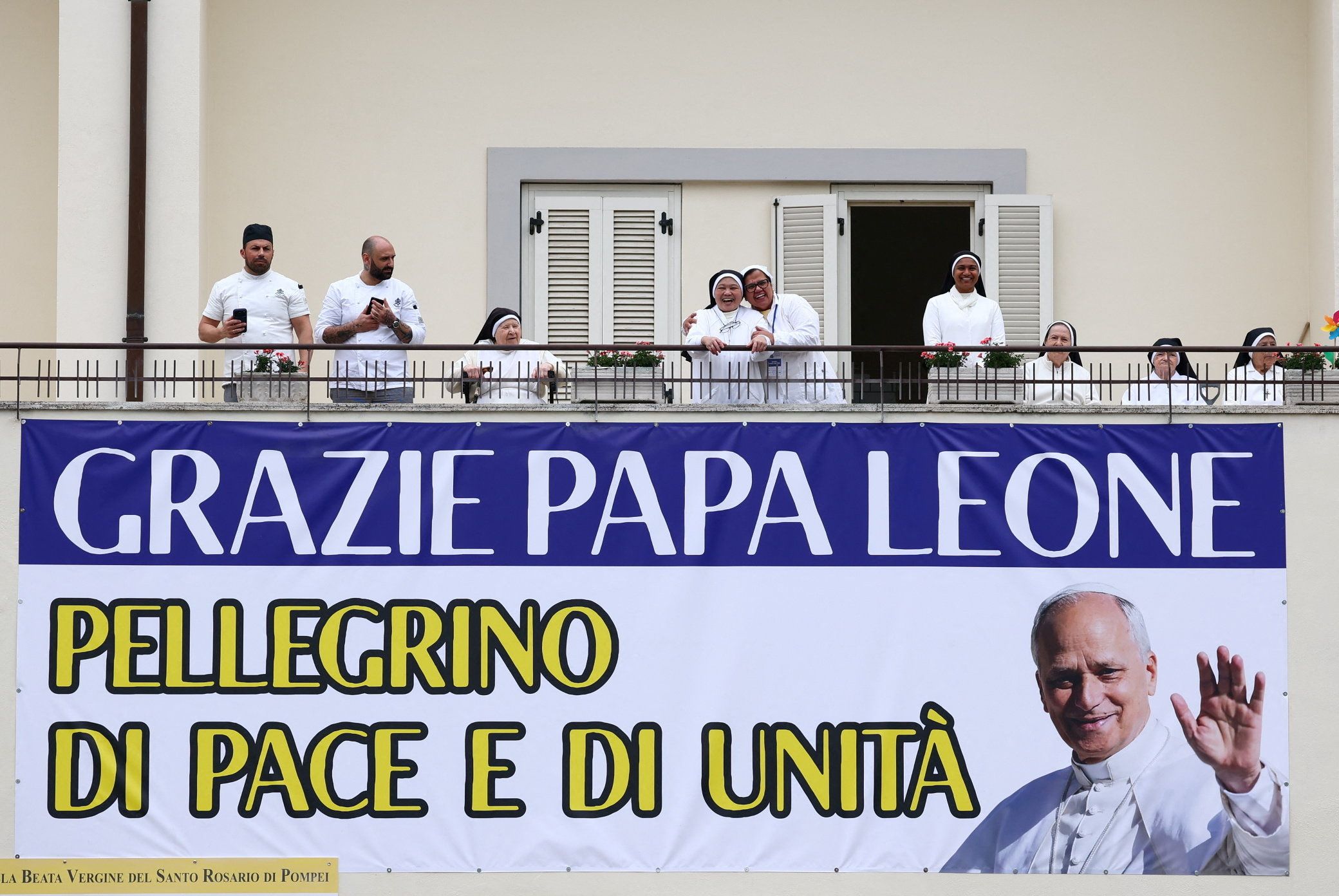 L'accoglienza per papa Leone XIV a Pompei / REUTERS