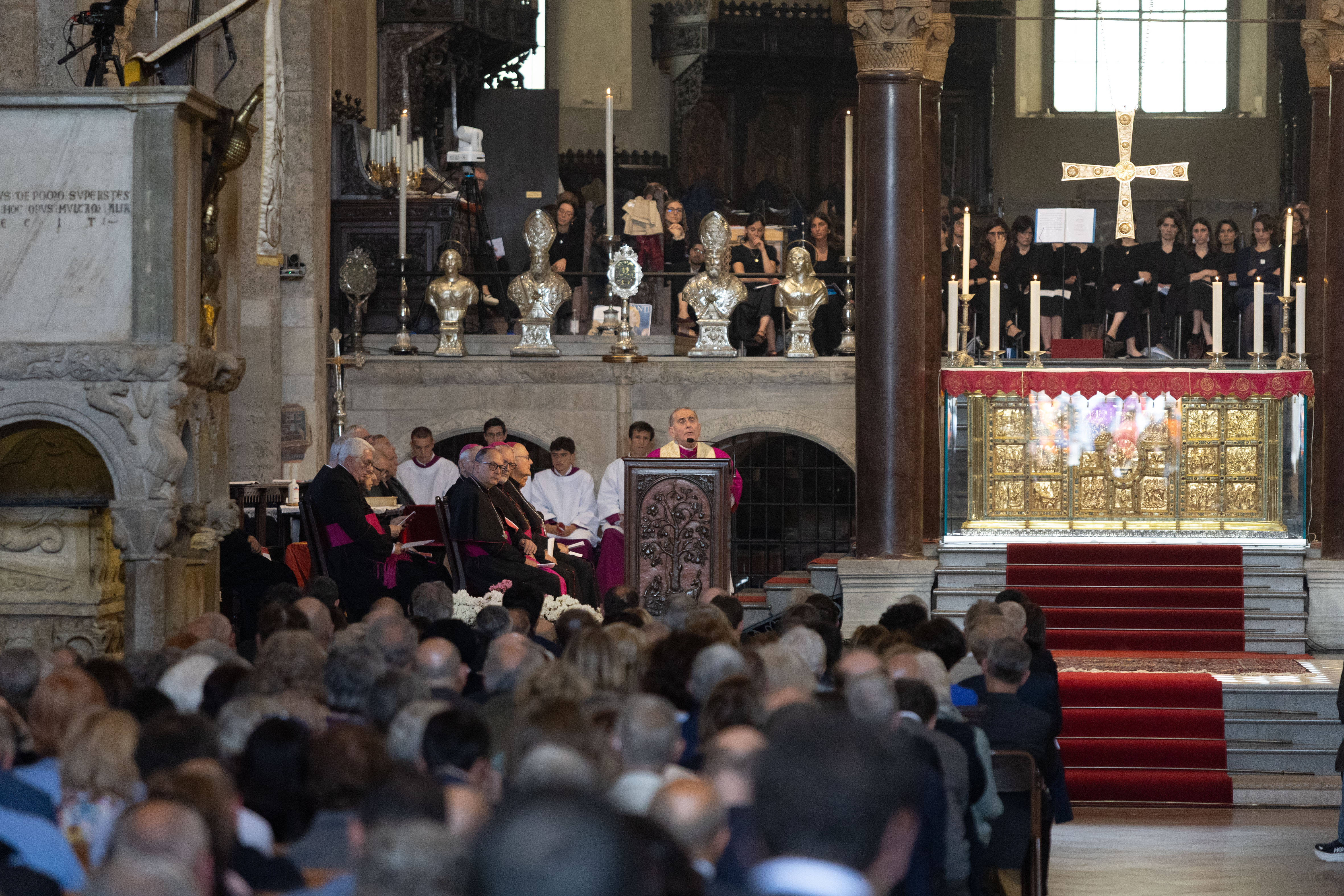 L’arcivescovo Delpini alla chiusura della fase diocesana del processo di beatificazione di Giussani / Fotogramma