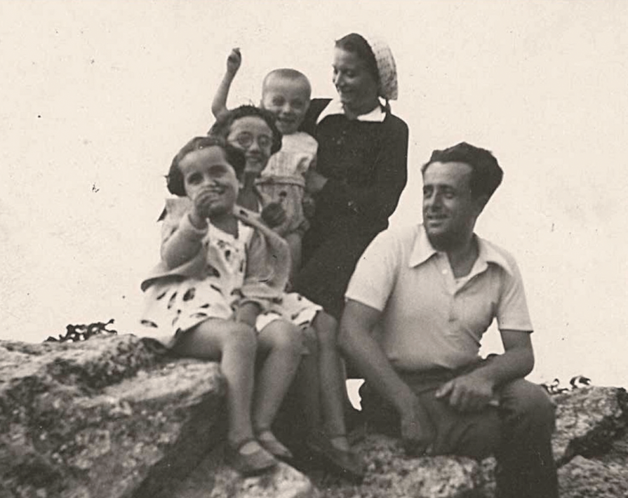 &nbsp;Odoardo con la moglie Maria e tre dei loro sette figli