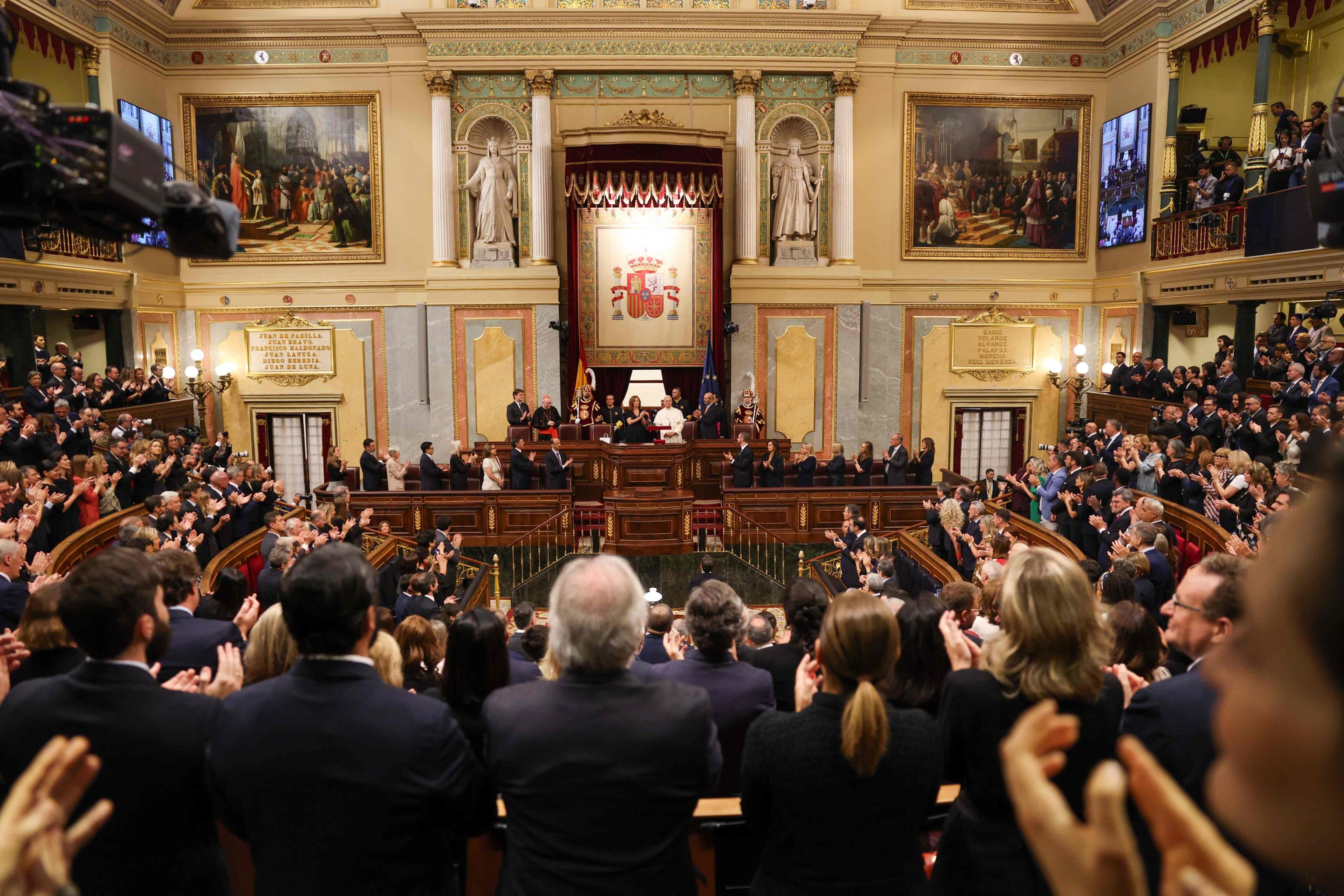 La visita di papa Leone XIV nel Parlamento della Spagna / AFP
