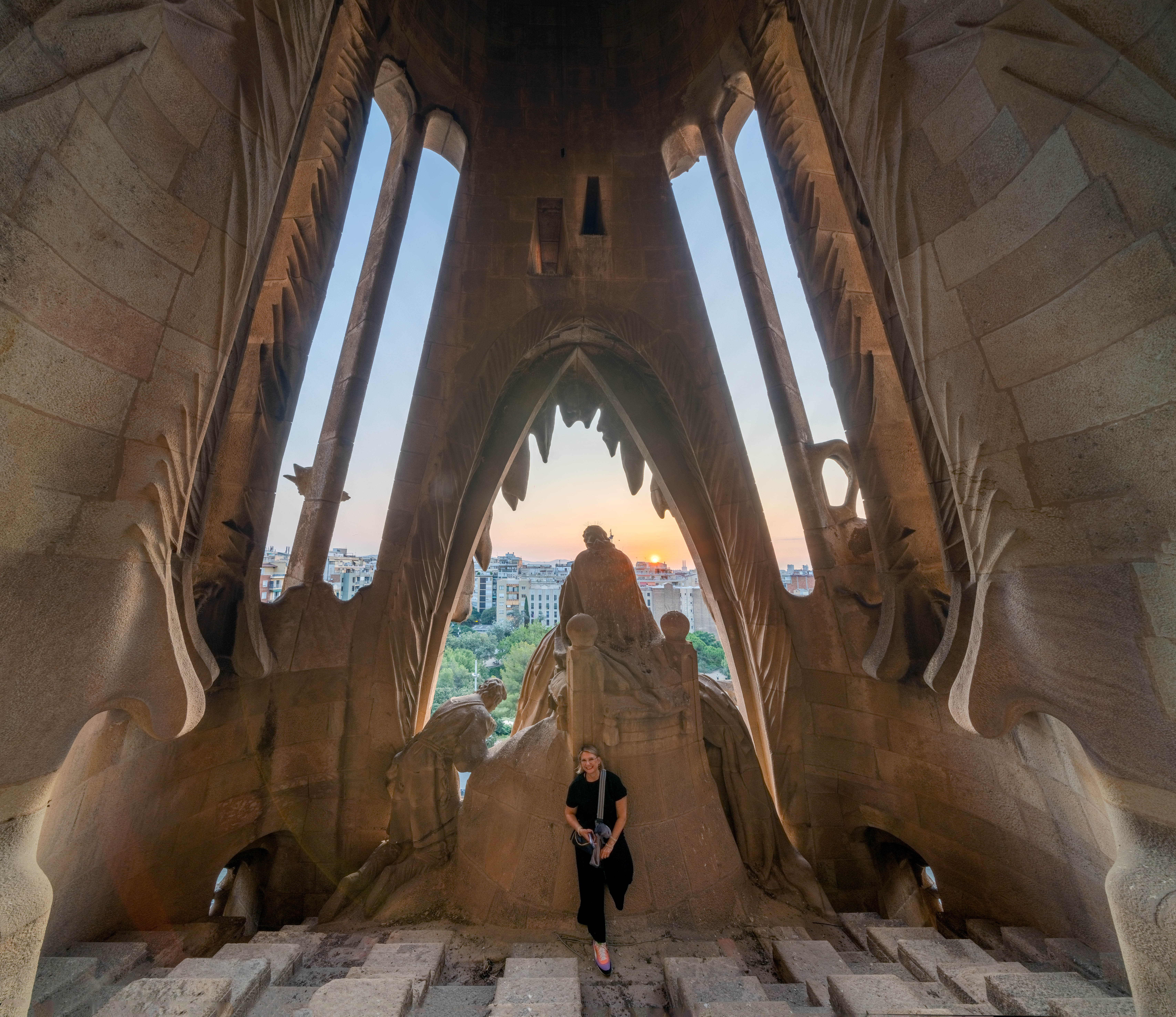 L'architetta Chiara Curti nella Basilica della Sagrada Família