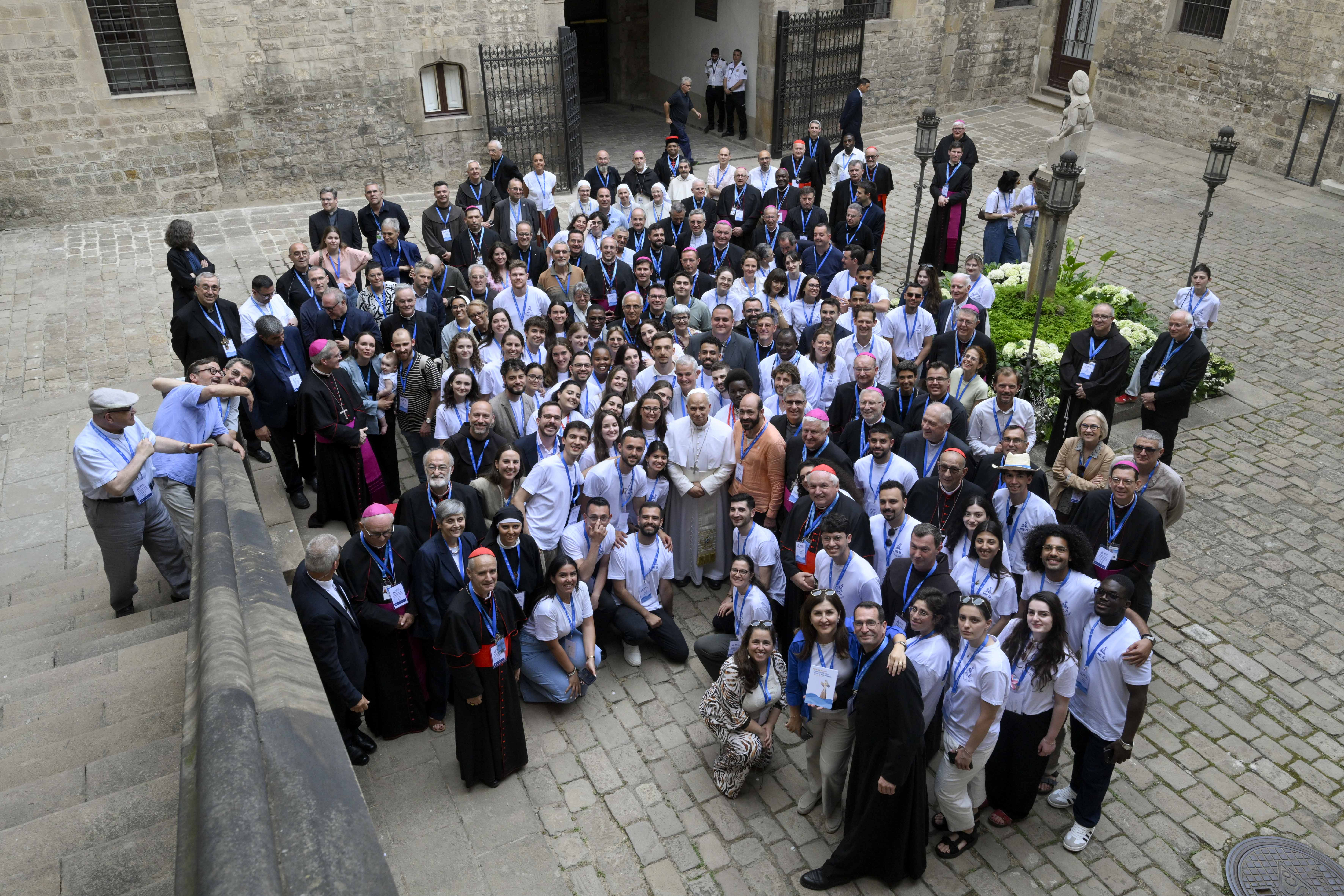 Papa Leone XIV incontra a Barcellona i partecipanti all'Incontro del Mediterraneo Med26 / VATICAN MEDIA