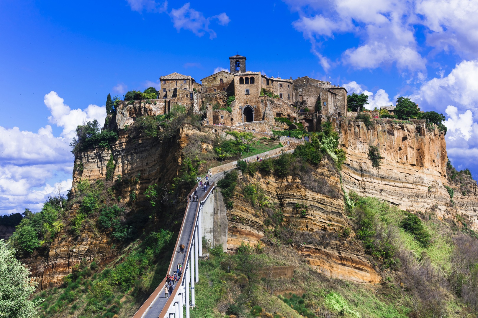 L'antico borgo di Civita di Bagnoregio / ICP
