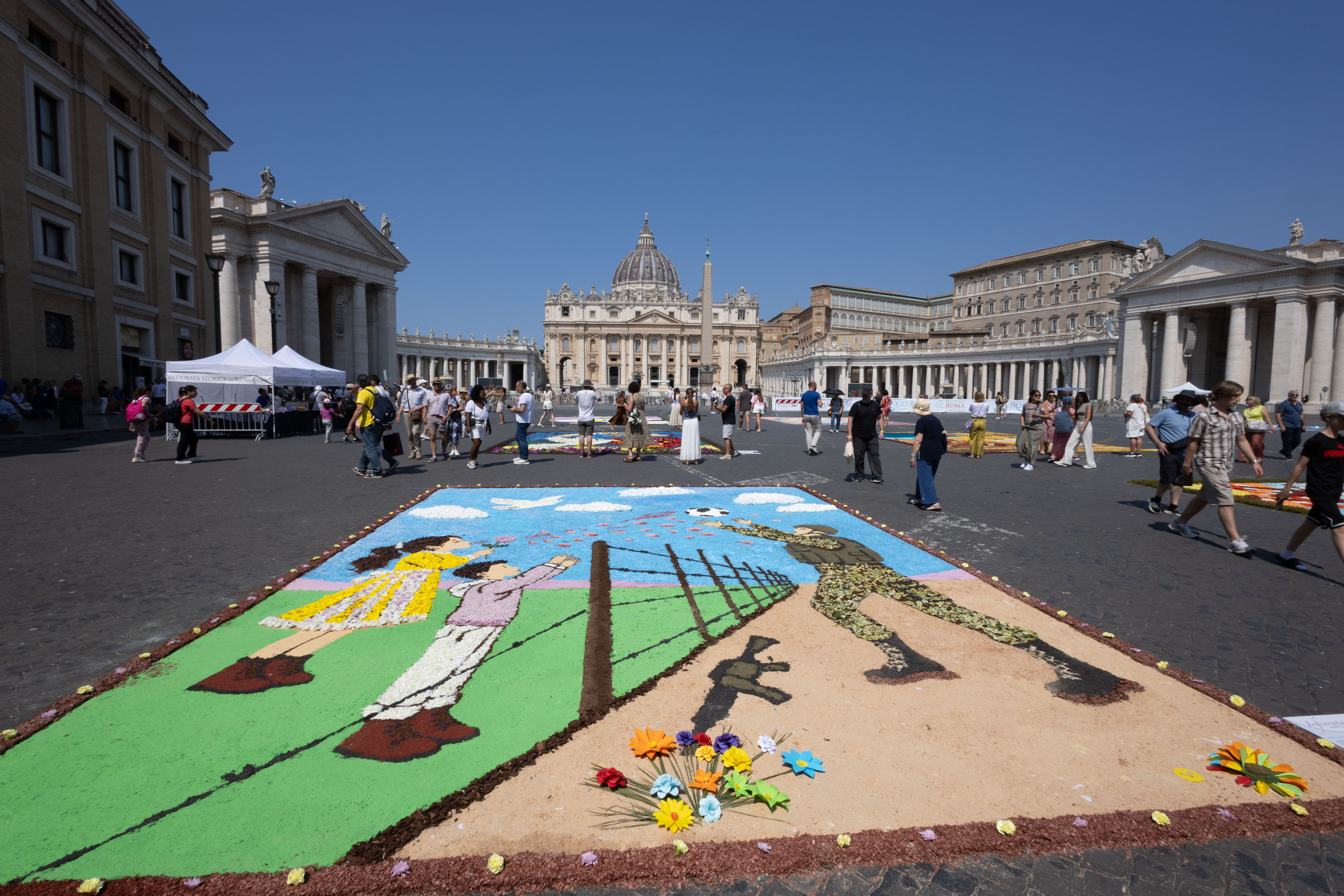 L’Infiorata intorno a piazza San Pietro, organizzata dalla Pro Loco di Roma Capitale e dalle Pro Loco d’Italia, in occasione della festa dei patroni di Roma, i santi Pietro e Paolo / SICILIANI