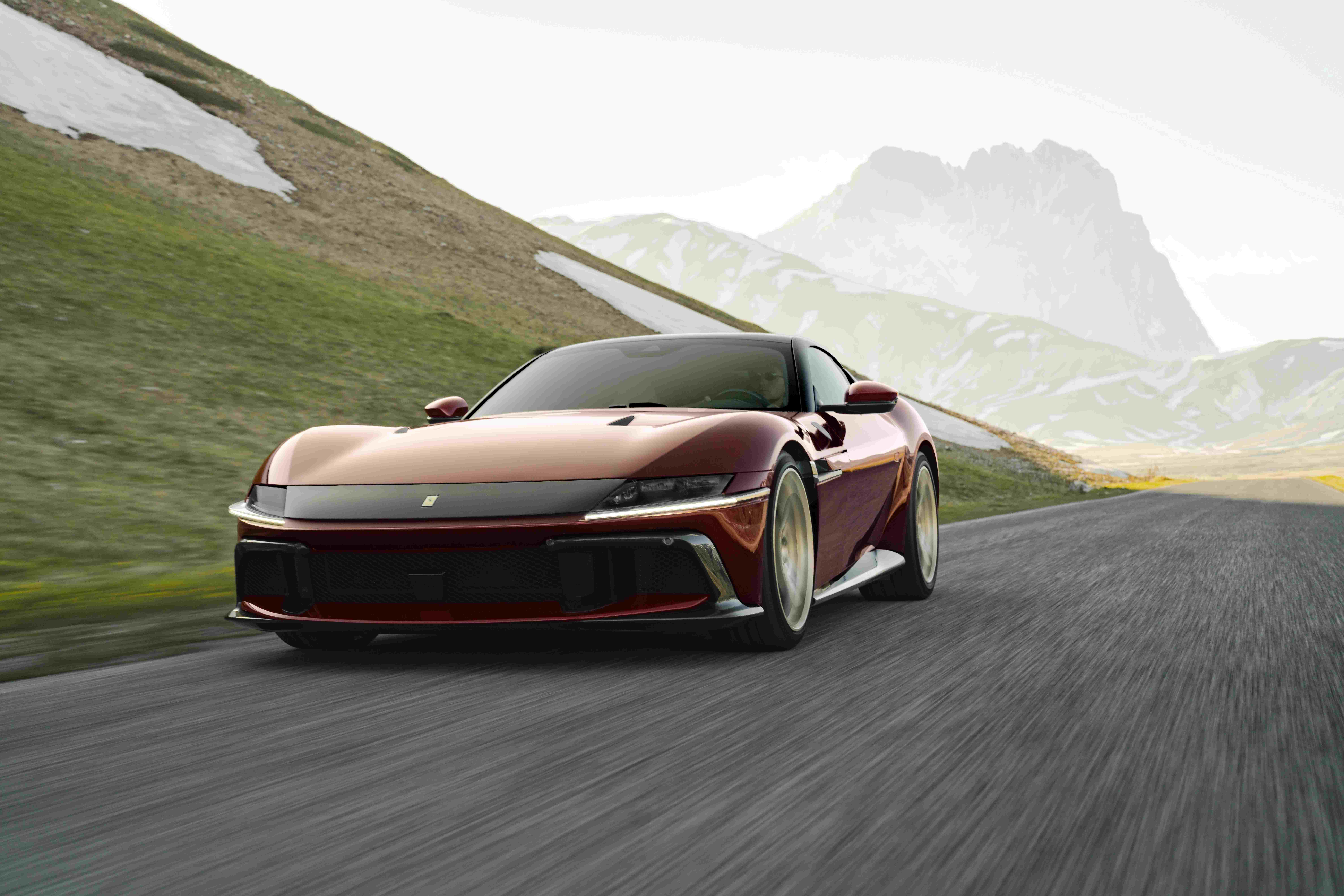 La nuova Ferrari 12 Cilindri