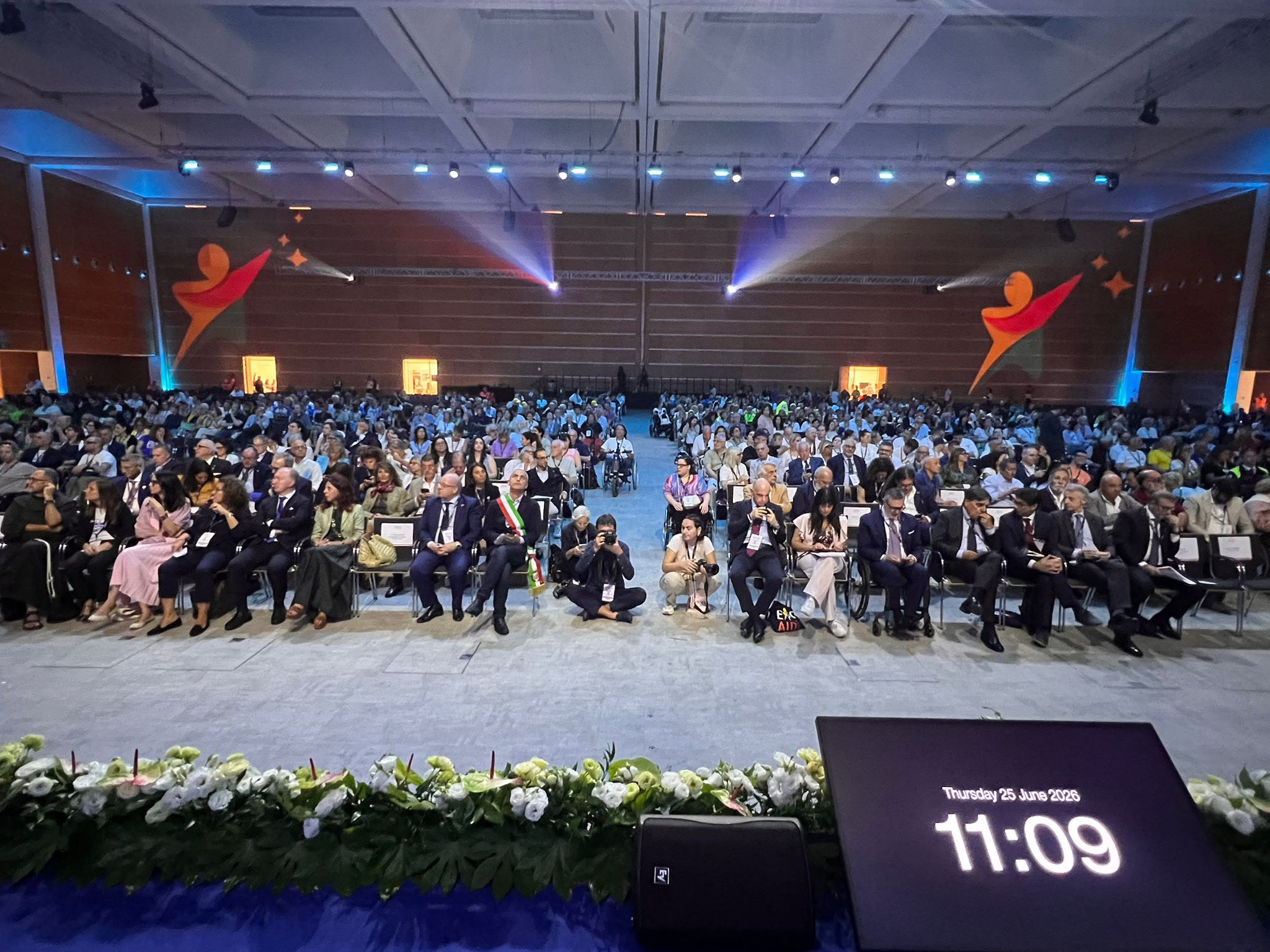 La platea a uno dei dibattiti di ExpoAid 2026 a Rimini