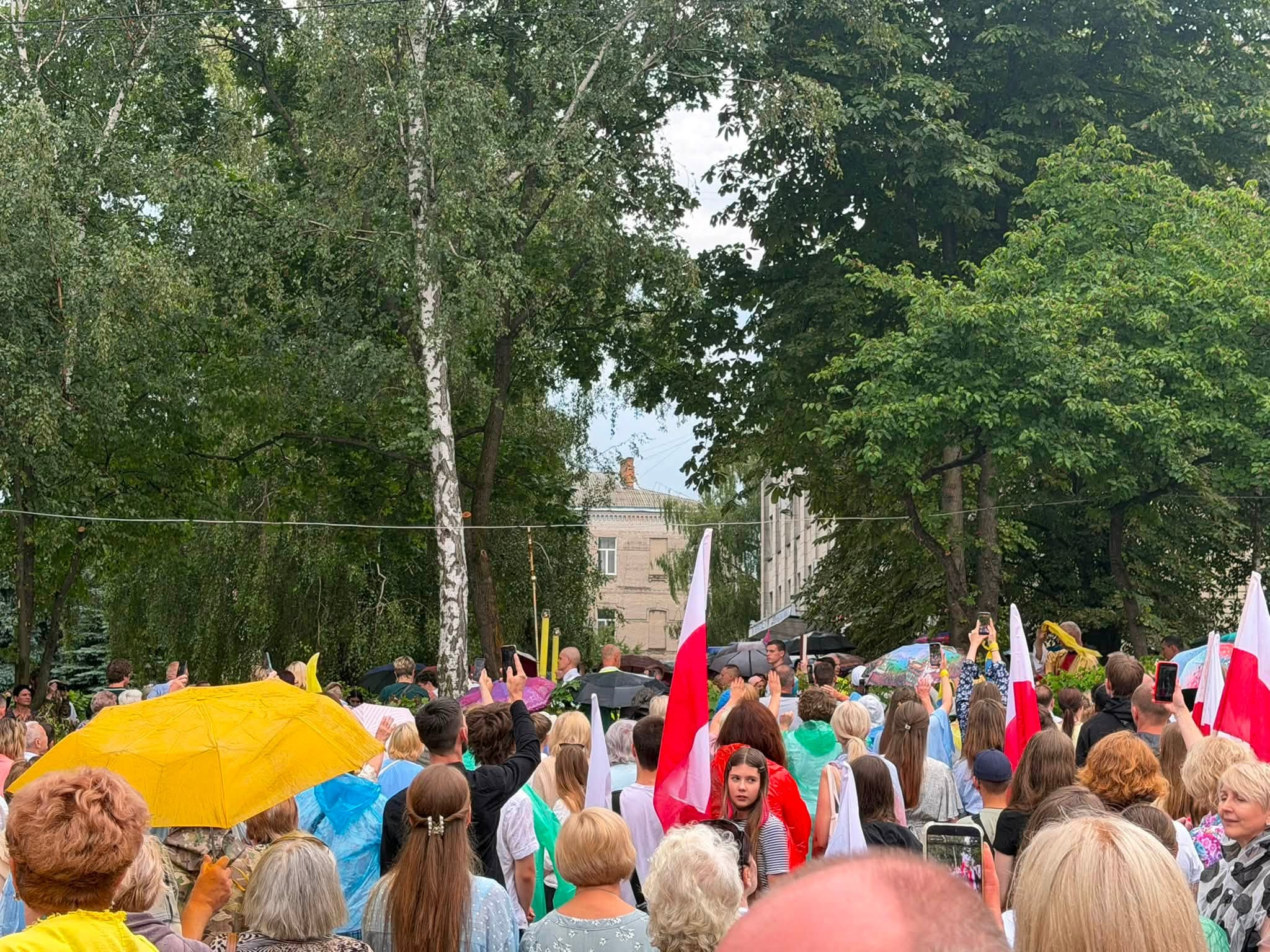 I pellegrini per la Messa nel santuario della Madonna di Berdychiv in Ucraina / Facebook-Andrii Yurash