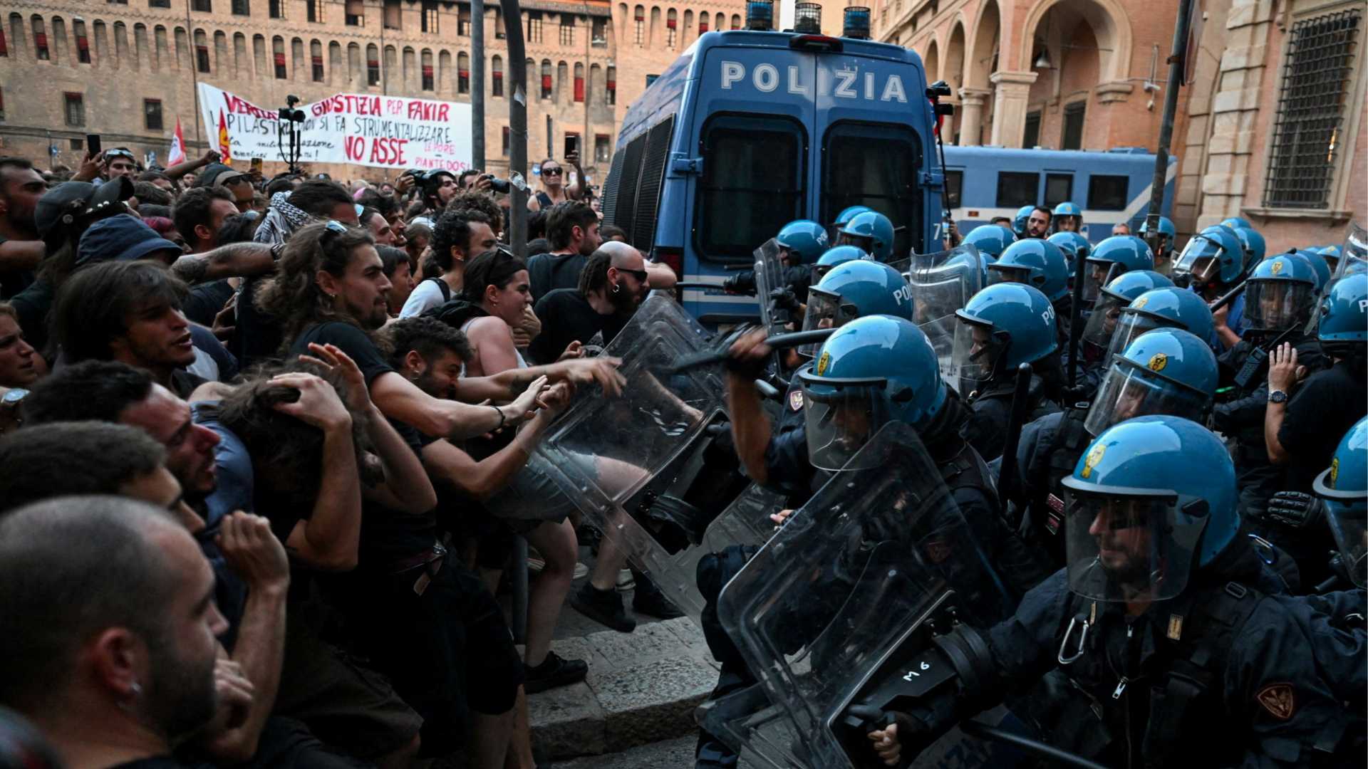 Caso Fakir a Bologna, polemiche su Lepore per il silenzio dopo gli scontri