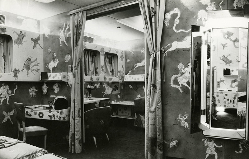 L'interno di una delle lussuose cabine / WikiCommons / Archivio Fornasetti